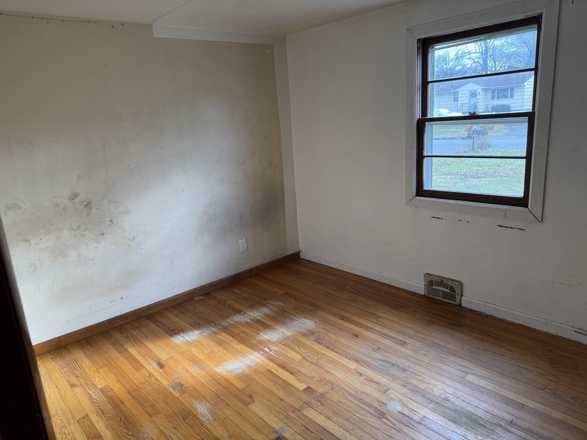 1454 S Branch Pkwy, Springfield, MA 01129 - Image 24