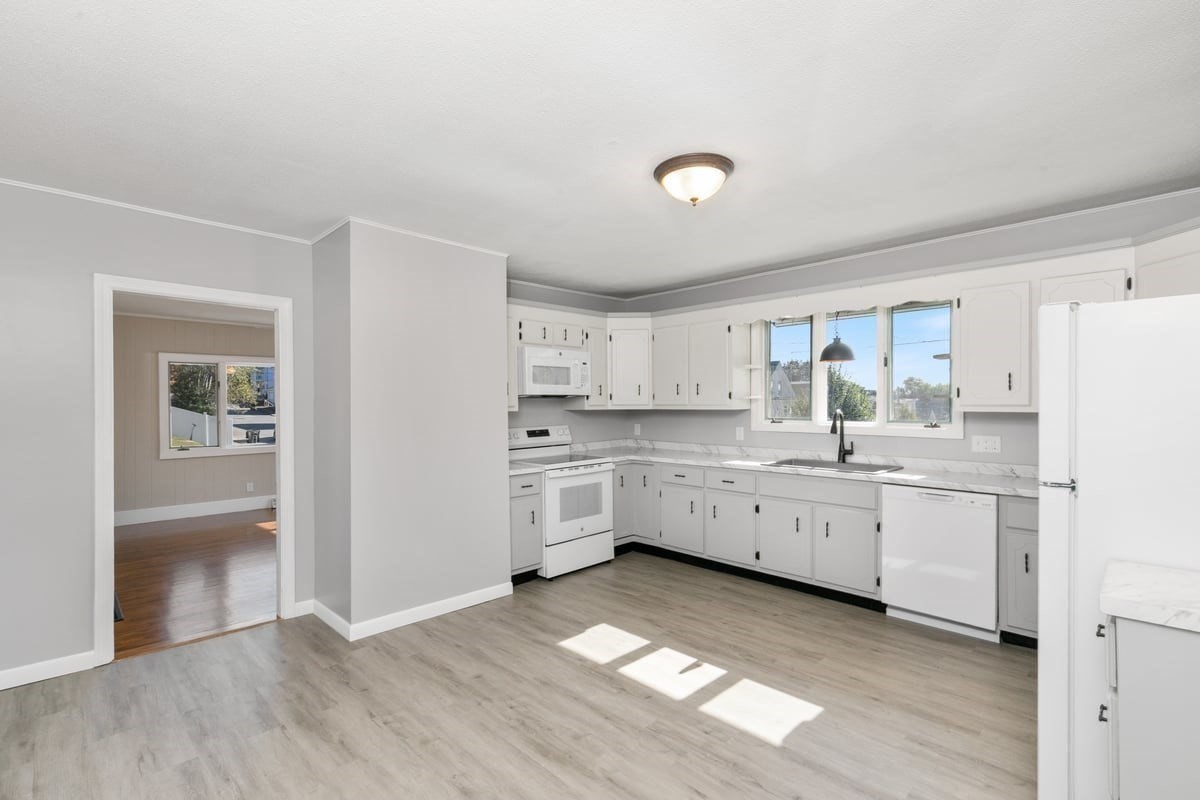 110 Pilling, Haverhill, MA 01832 - Image 8