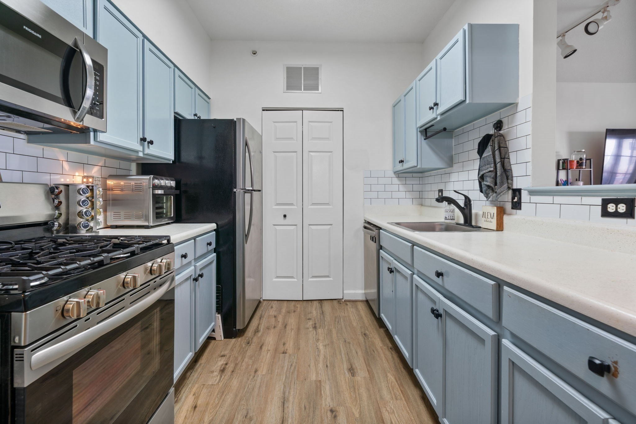 21 Hampshire Unit 412, Methuen, MA 01844 - Image 9