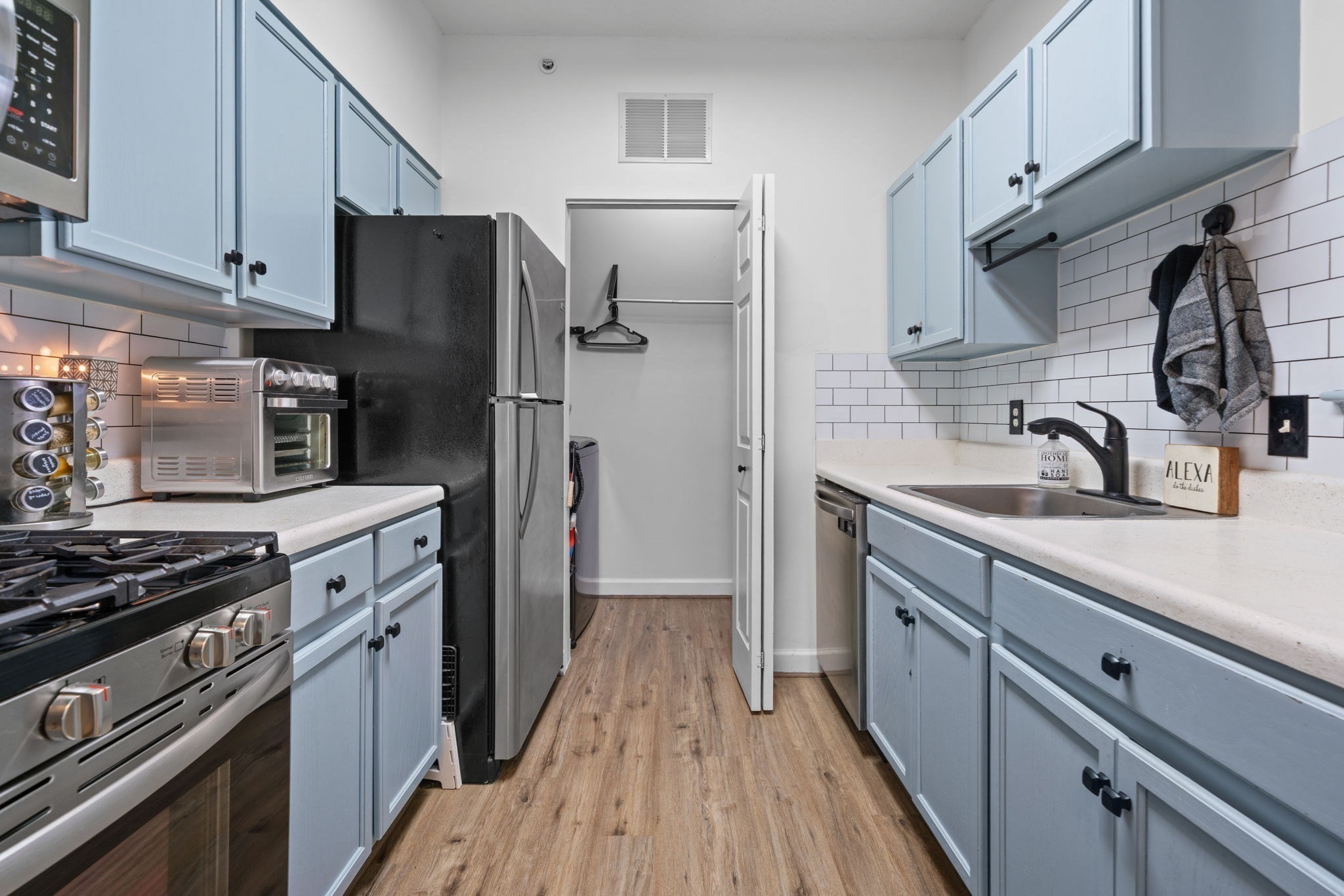 21 Hampshire Unit 412, Methuen, MA 01844 - Image 10