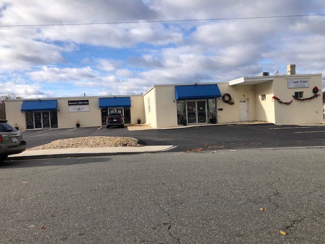 1095 Lakeview Avenue Unit 7, Dracut, MA 01826 - Image 2