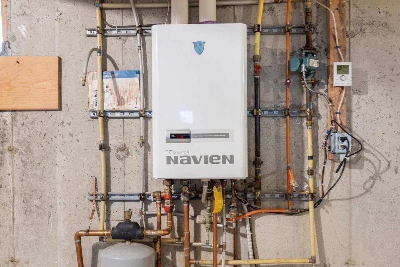 353 Manton Avenue, Providence, RI 02920 - Image 21