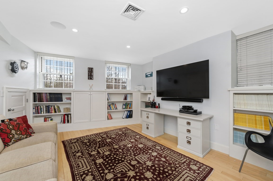 20 David G Mugar Way, Beacon Hill, Boston, MA 02114 - Image 29