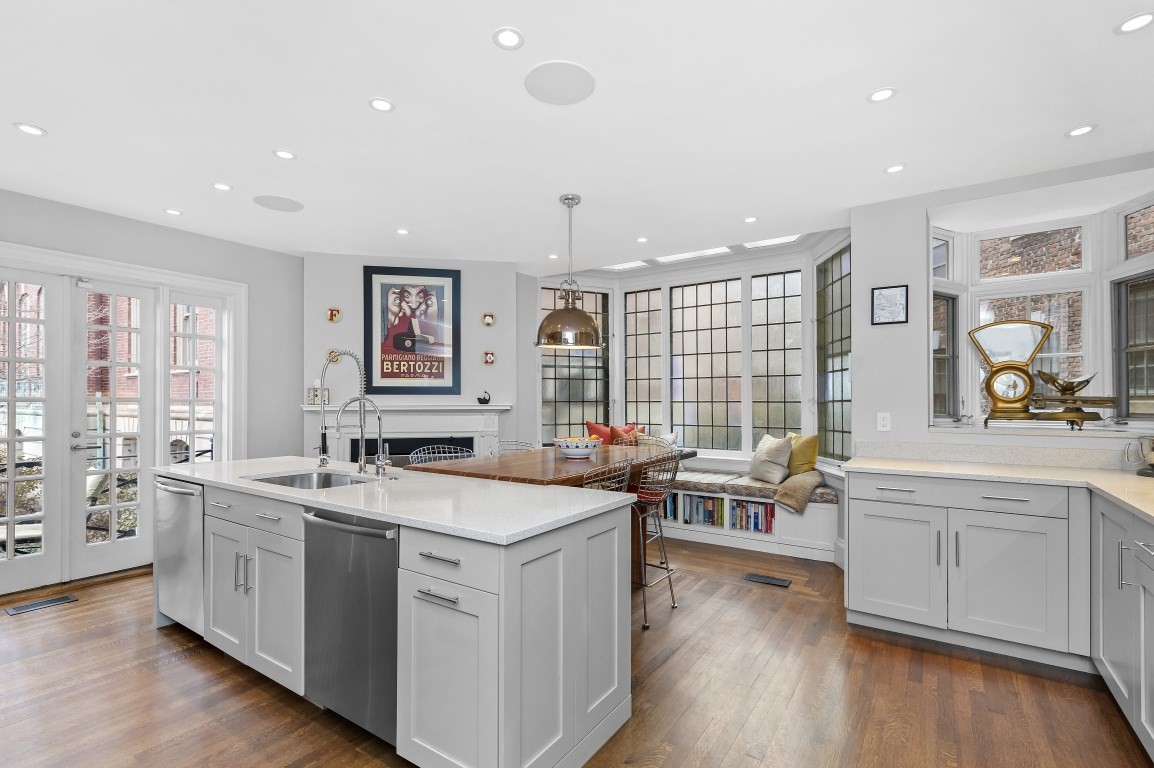 20 David G Mugar Way, Beacon Hill, Boston, MA 02114 - Image 4