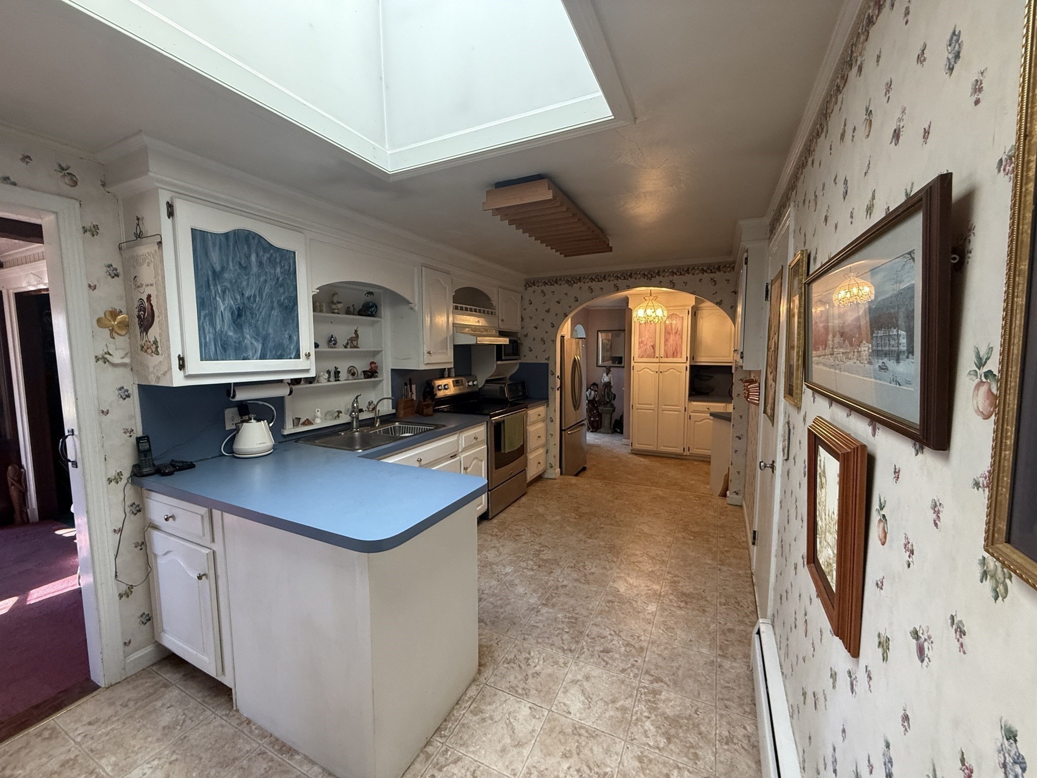 98 Greenpoint Cir, Chicopee, MA 01020 - Image 11