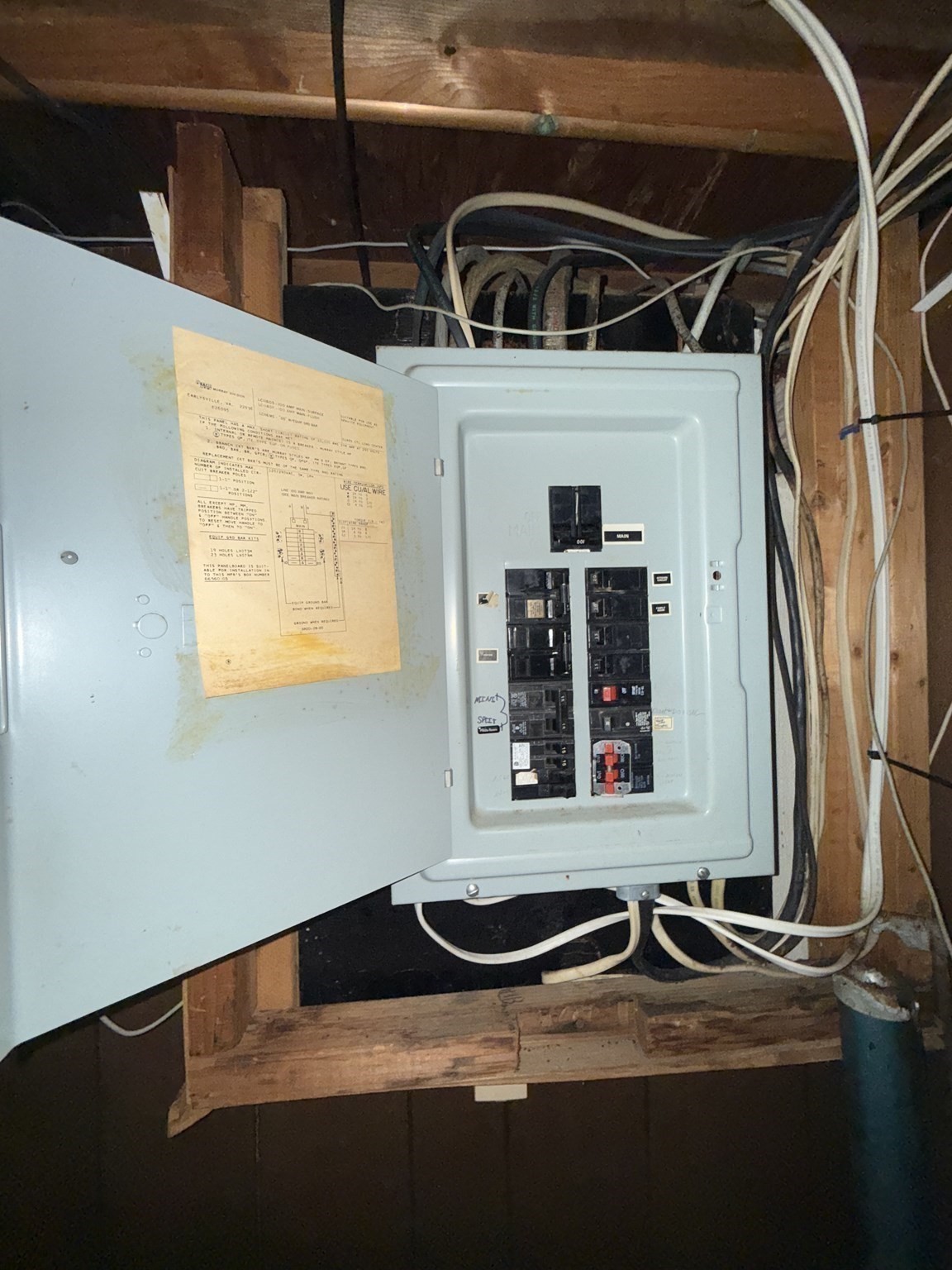 98 Greenpoint Cir, Chicopee, MA 01020 - Image 8