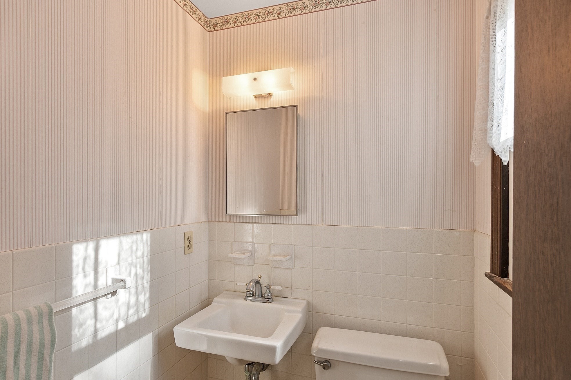 24 North St, Leominster, MA 01453 - Image 23
