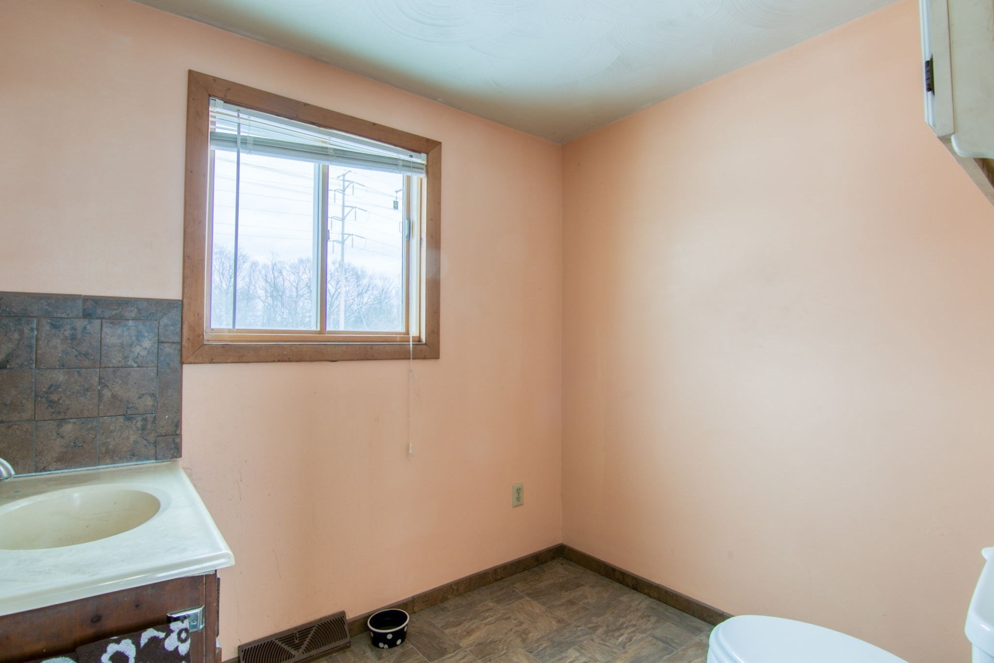 473 Holyoke St, Ludlow, MA 01056 - Image 24