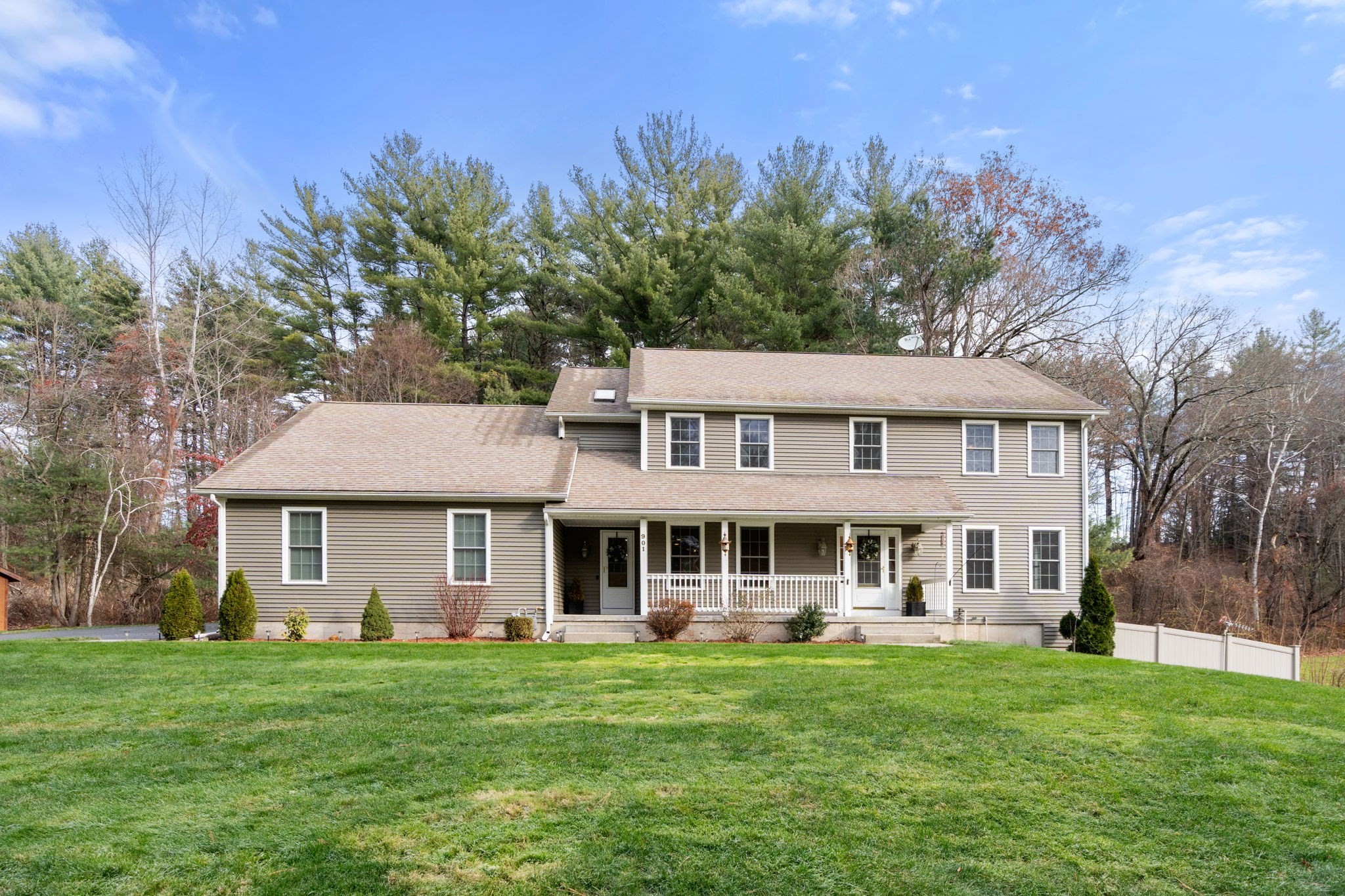 901 Shaker Rd, Westfield, MA 01085
