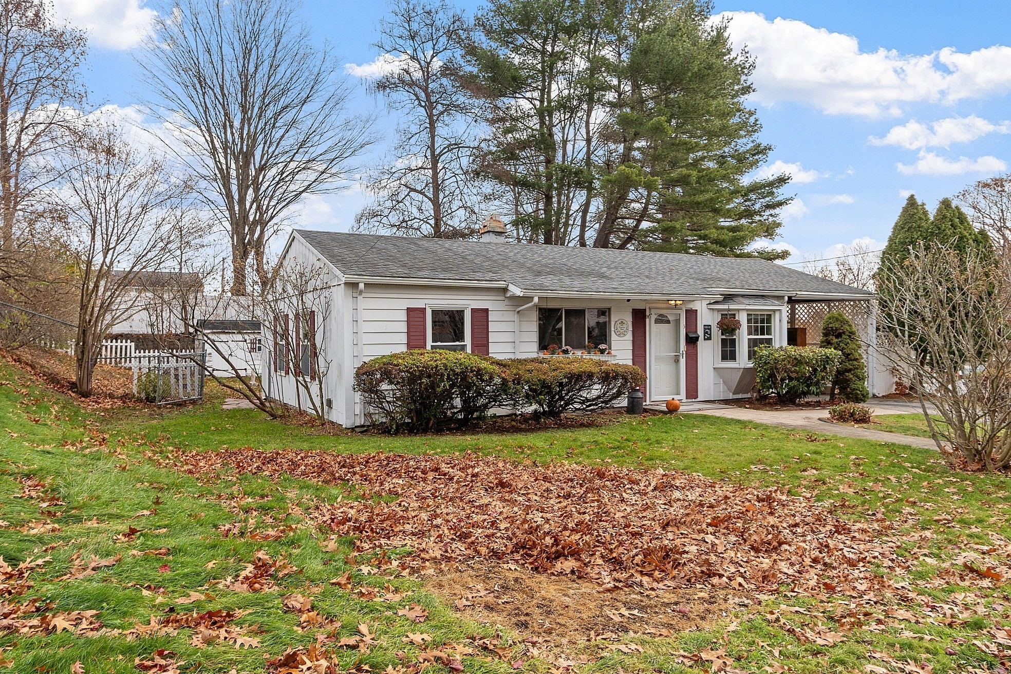 5 Sherman Ave, Haverhill, MA 01830