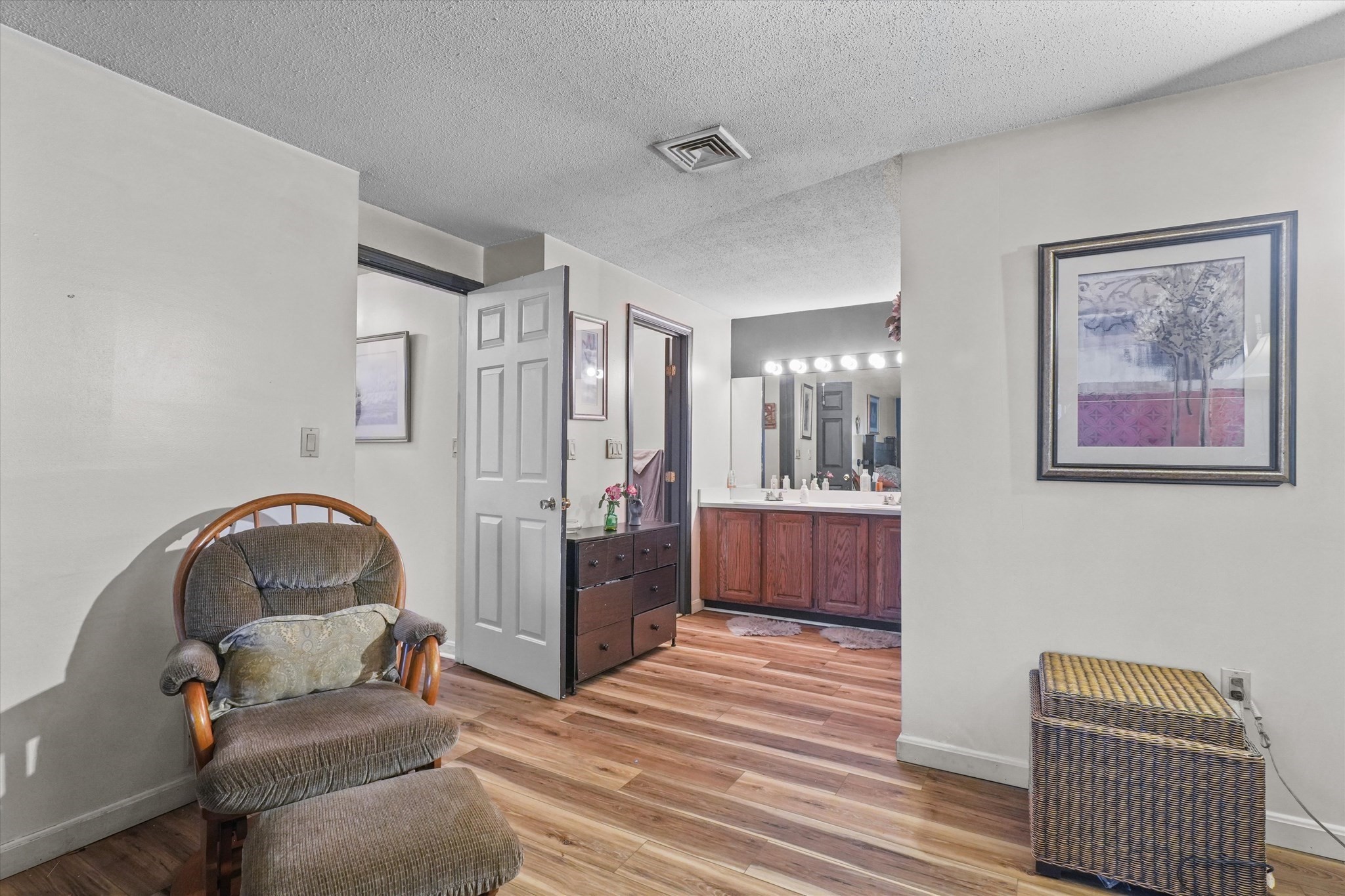 9 Ledgewood Way Unit 6, Peabody, MA 01960 - Image 17