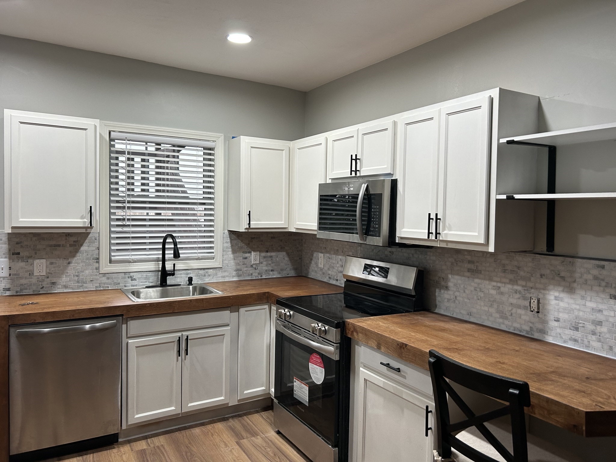 131 Stewart Unit 2, Fall River, MA 02720 - Image 2