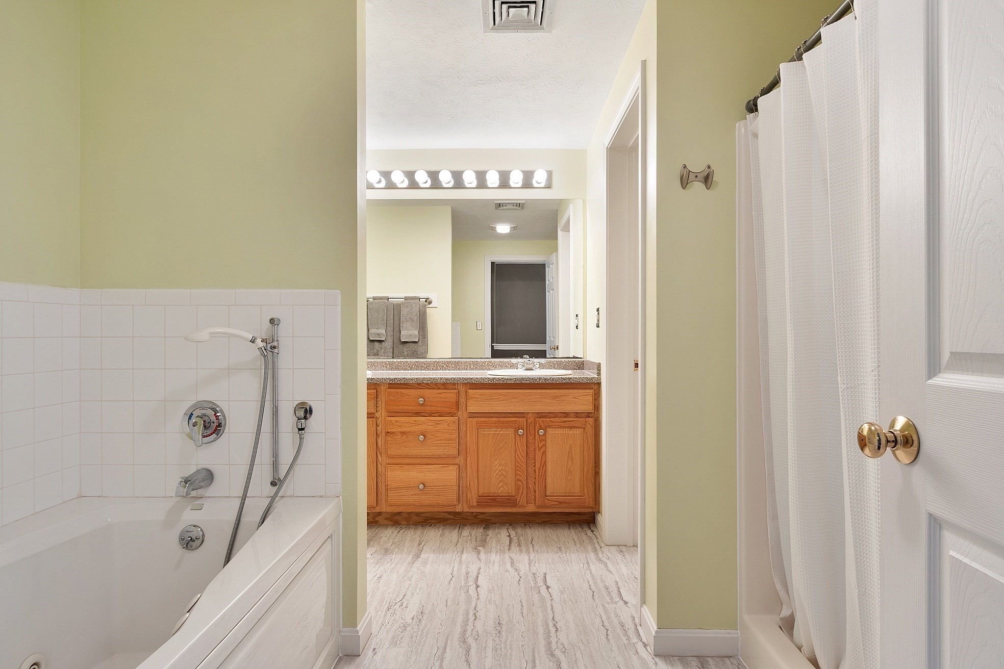 7 Green Briar Rd Unit 7, Fitchburg, MA 01420 - Image 24