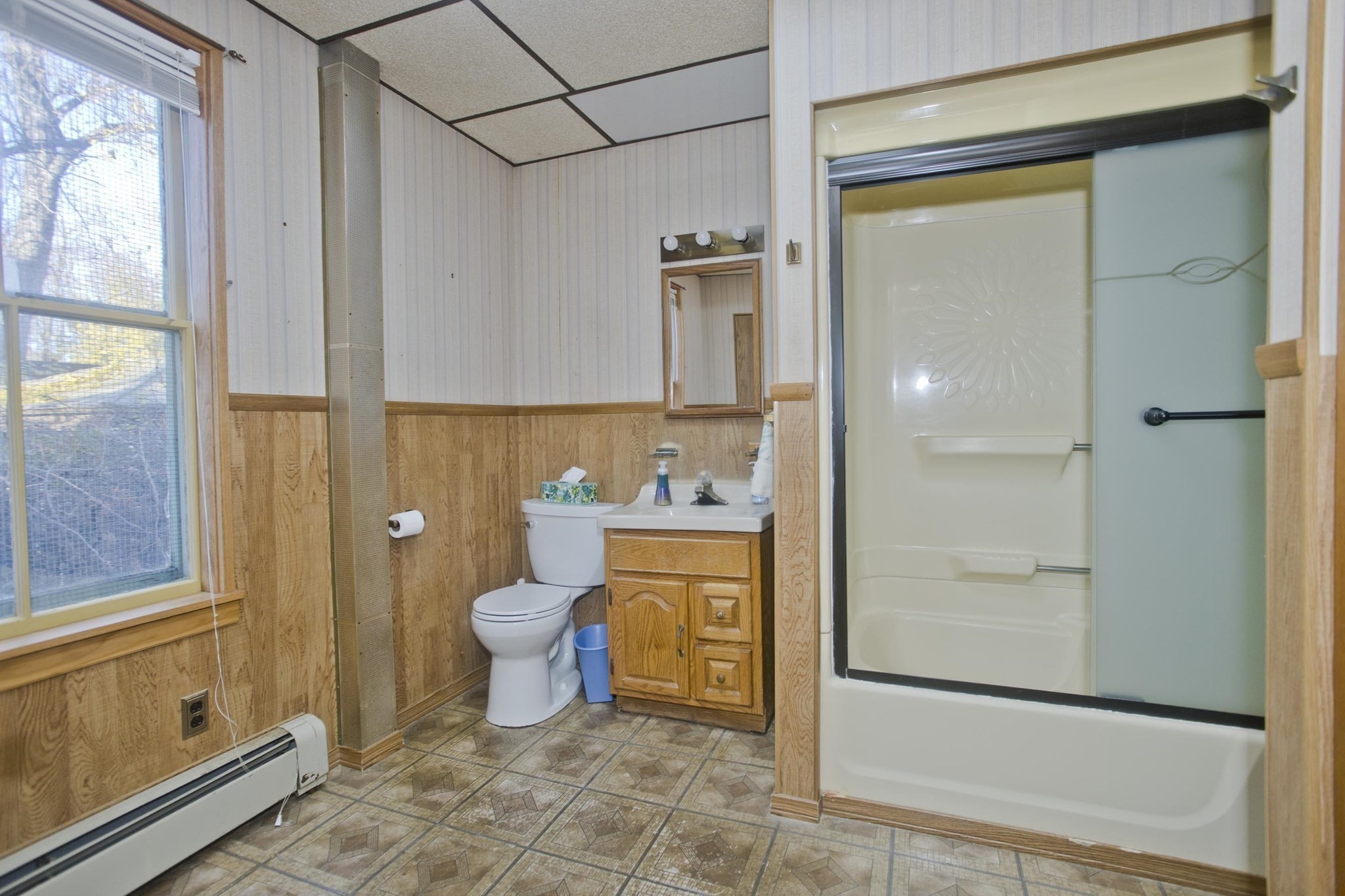 115 Thompson St, Springfield, MA 01109 - Image 23