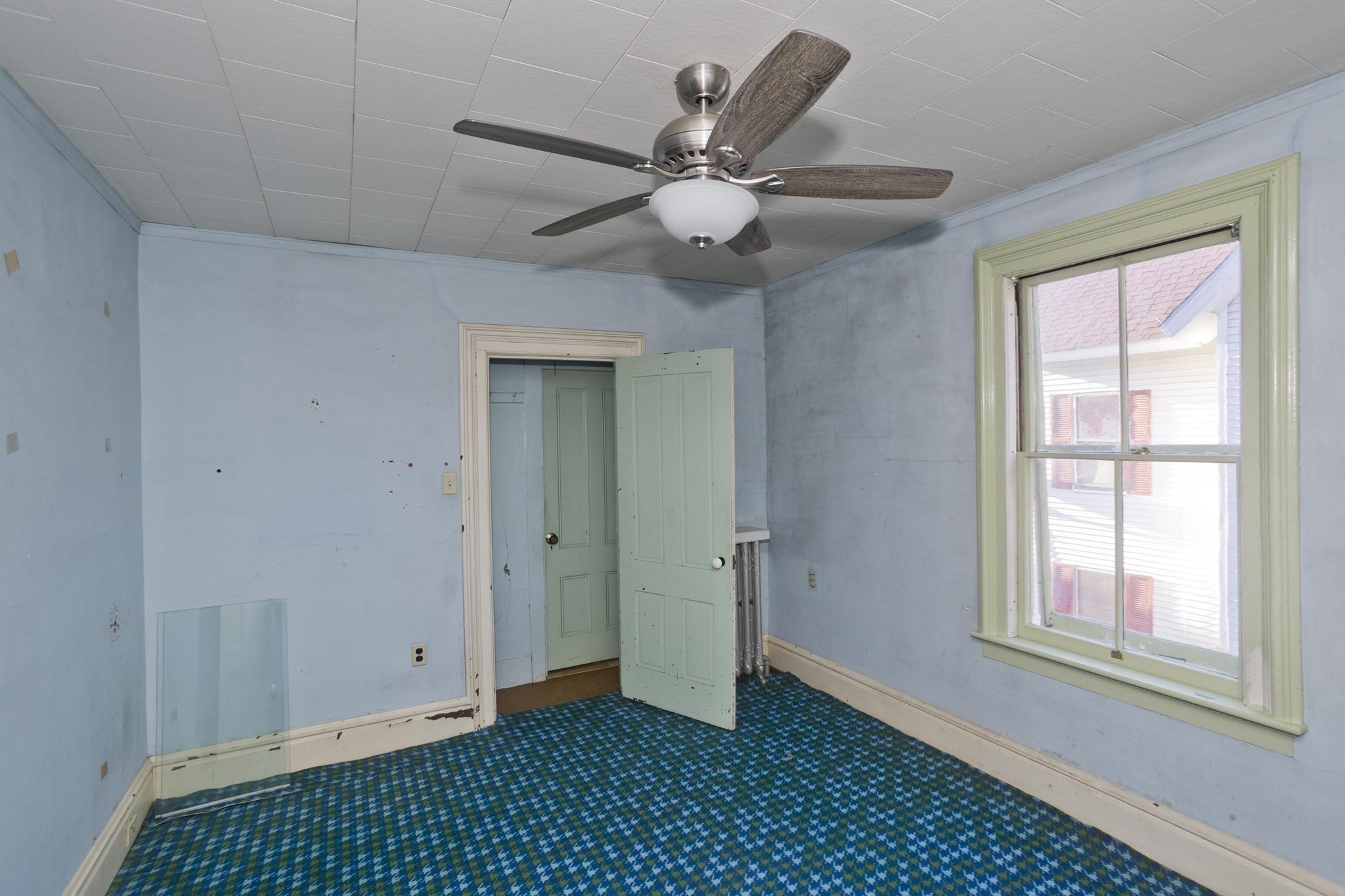 115 Thompson St, Springfield, MA 01109 - Image 32