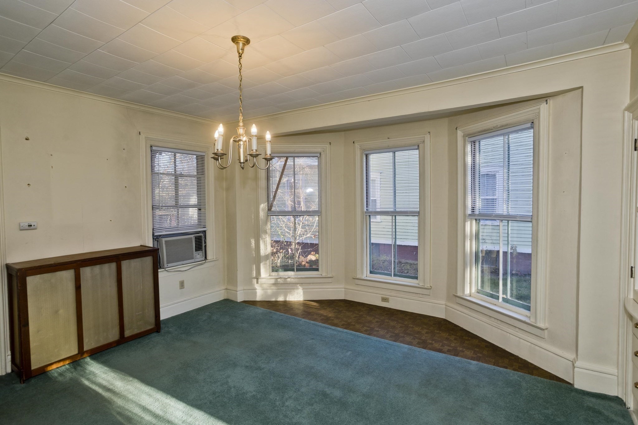 115 Thompson St, Springfield, MA 01109 - Image 9