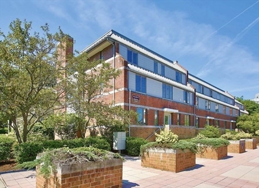 9-17 Baldwin St, Apt 15C