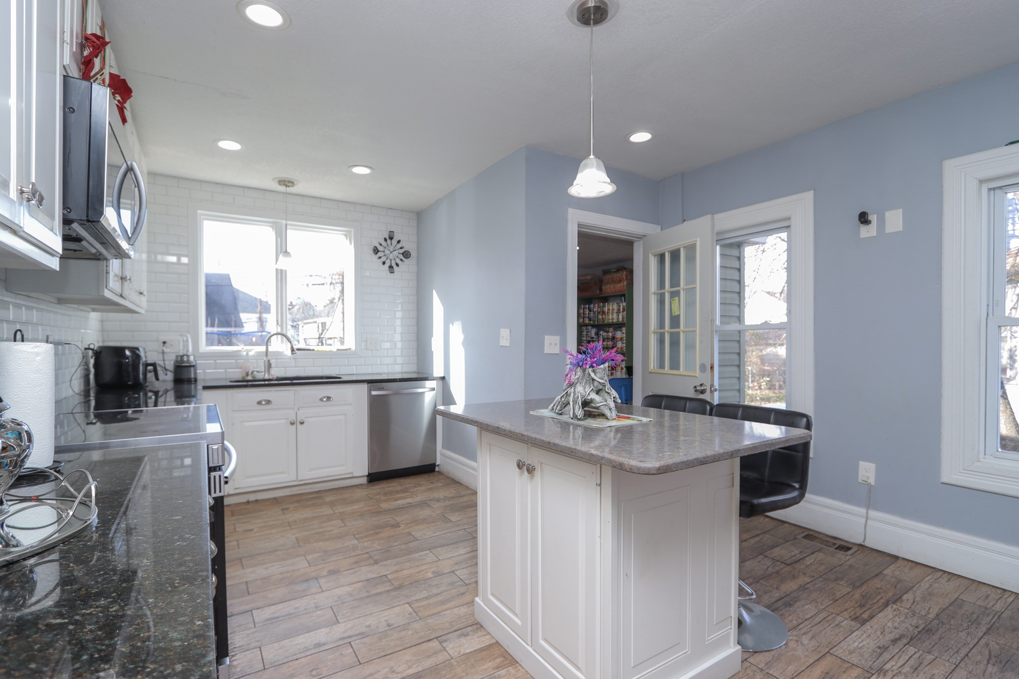 58 Willard Ave, Springfield, MA 01109 - Image 10