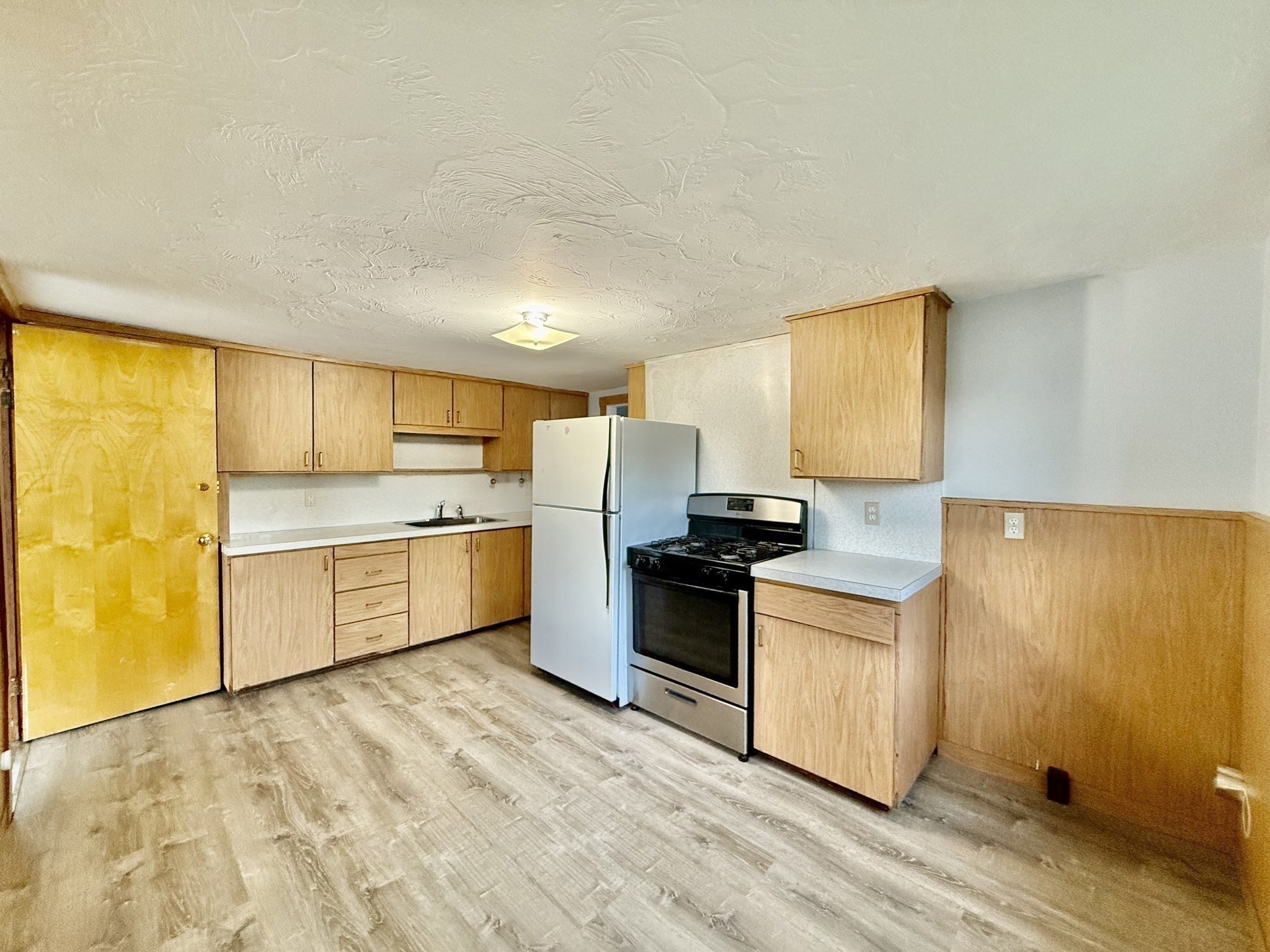 84 Pearl St, Stoughton, MA 02072 - Image 28