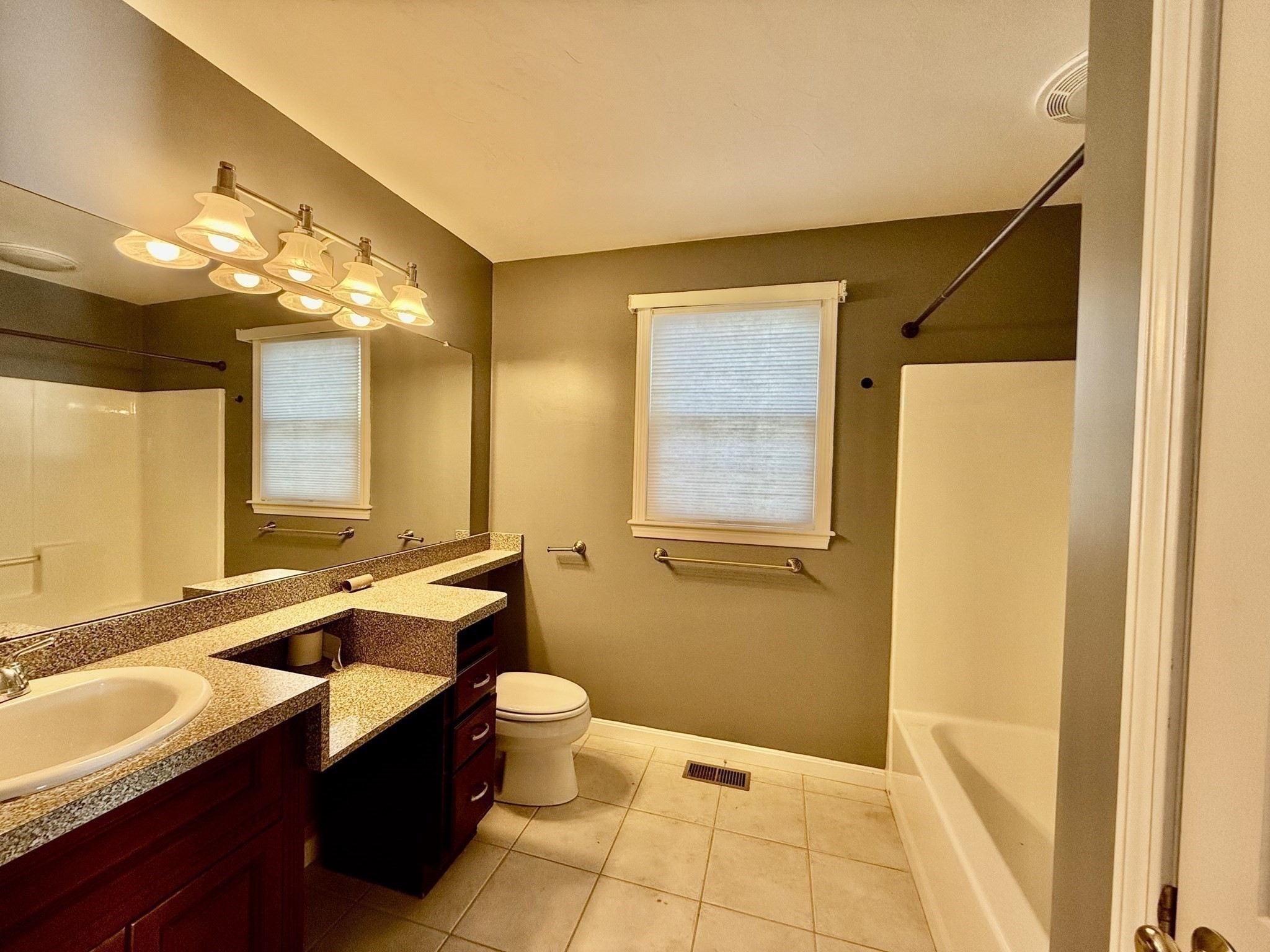 84 Pearl St, Stoughton, MA 02072 - Image 6