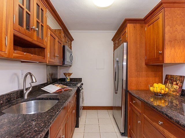 6 Whittier Place Unit 9E, West End, Boston, MA 02114 - Image 2