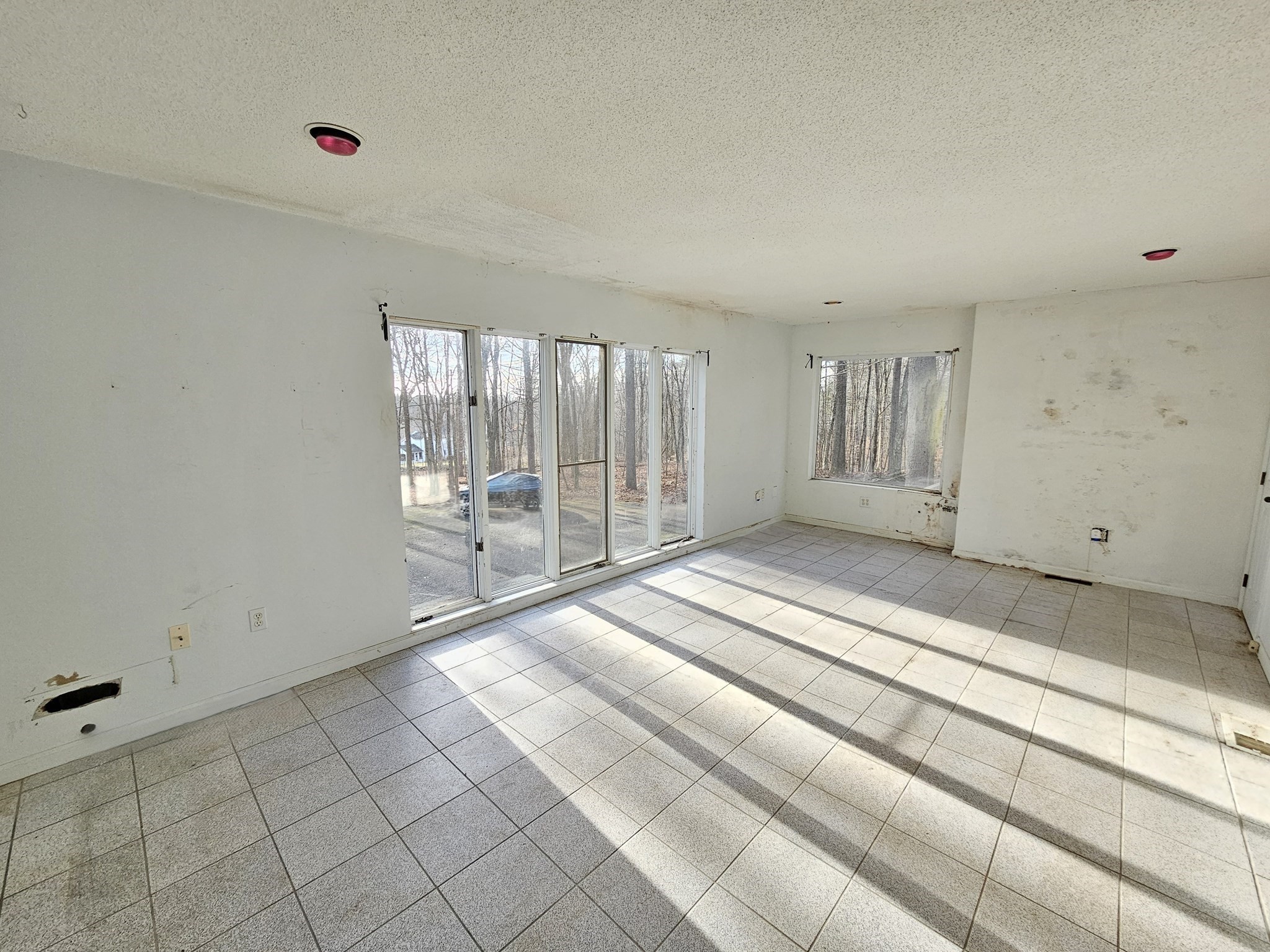 16 Juckett Hill Dr, Belchertown, MA 01007 - Image 8