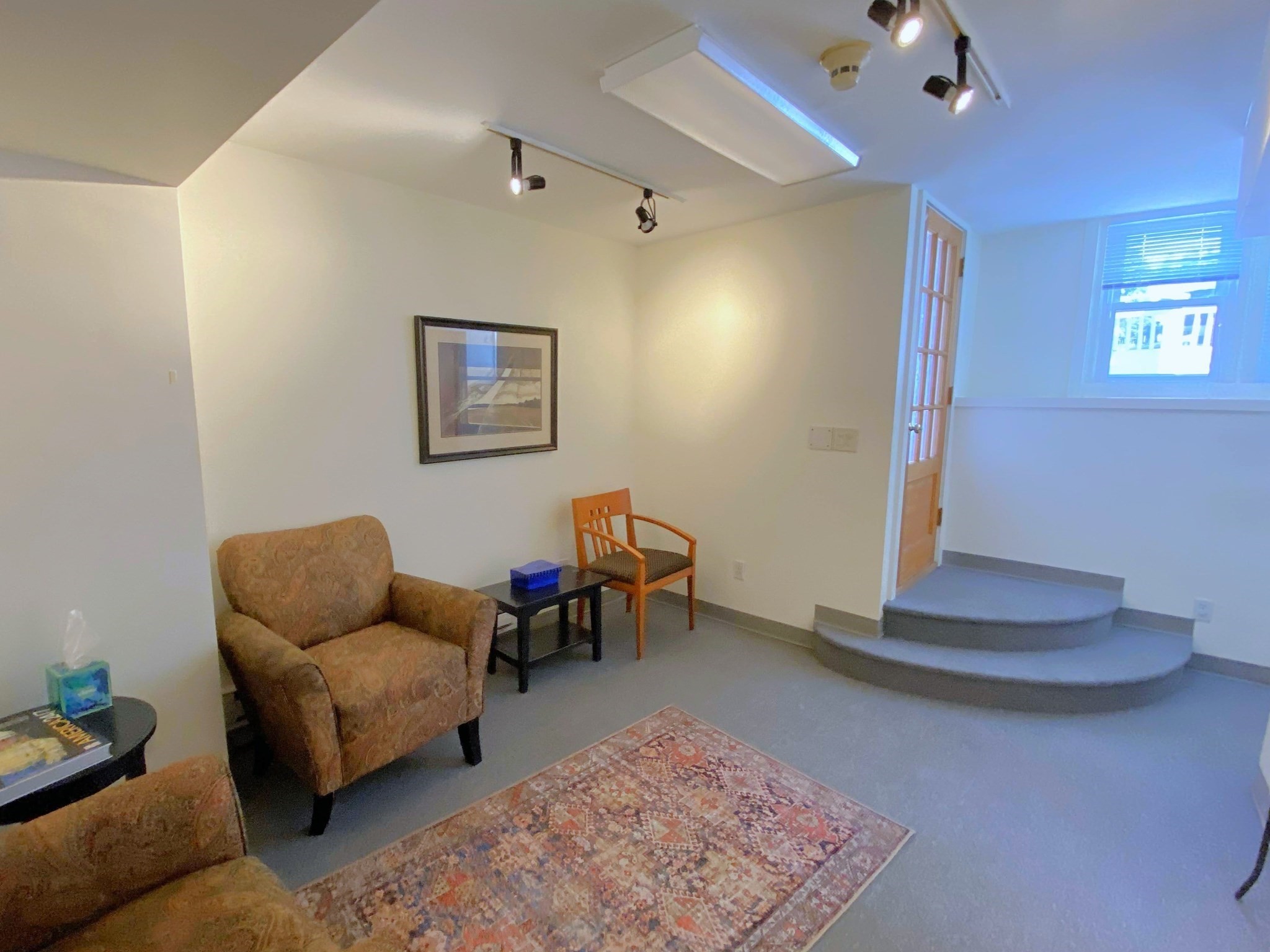 1075 Washington St, Newton, MA 02465 - Image 4