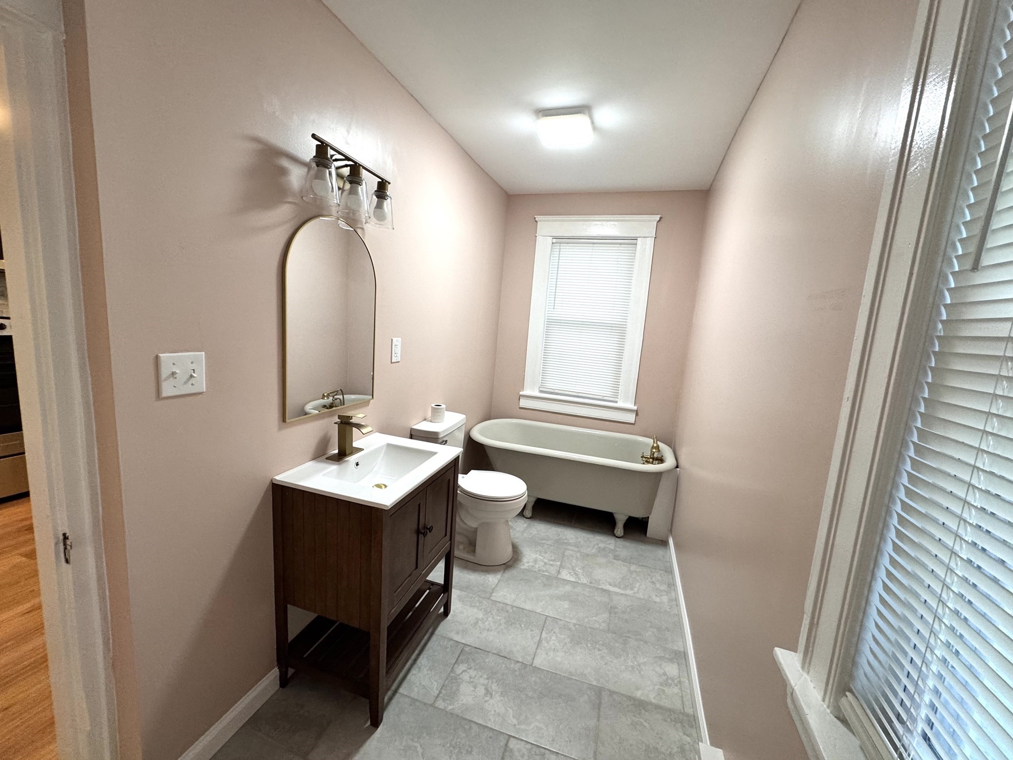 9 Idalla Ave, Worcester, MA 01606 - Image 8