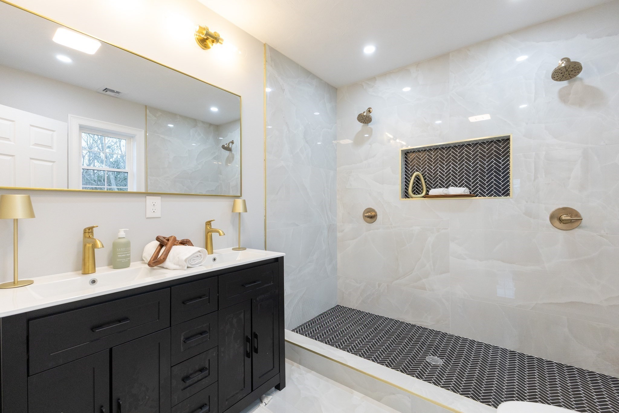 505 N Central St, East Bridgewater, MA 02333 - Image 12