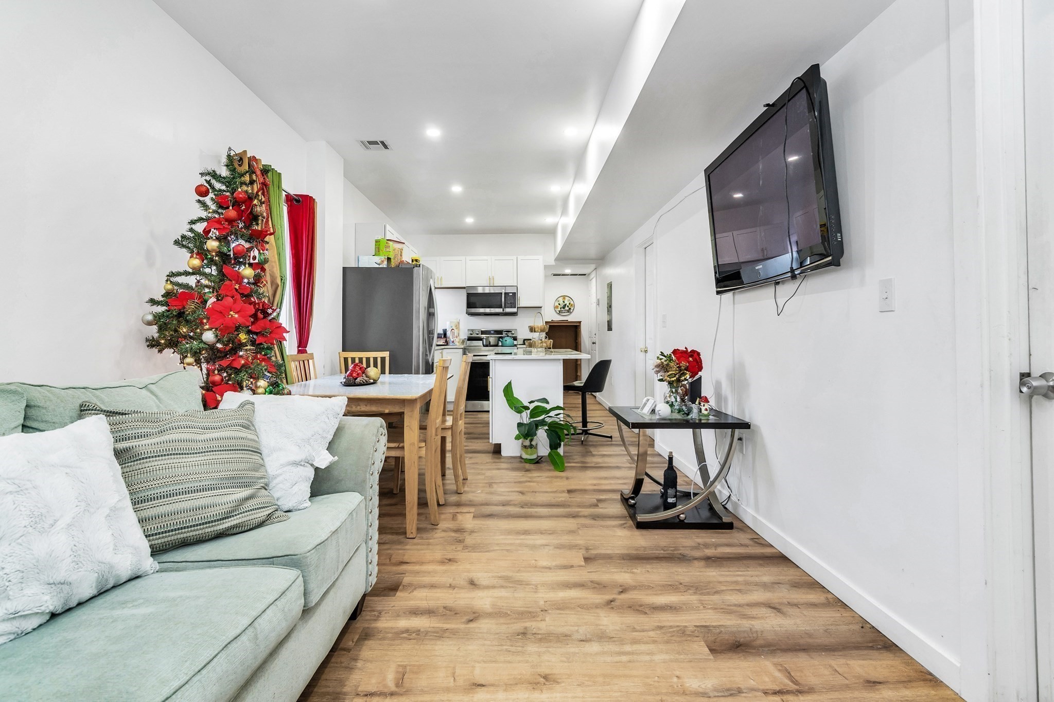 132 S Broadway, Lawrence, MA 01843 - Image 13