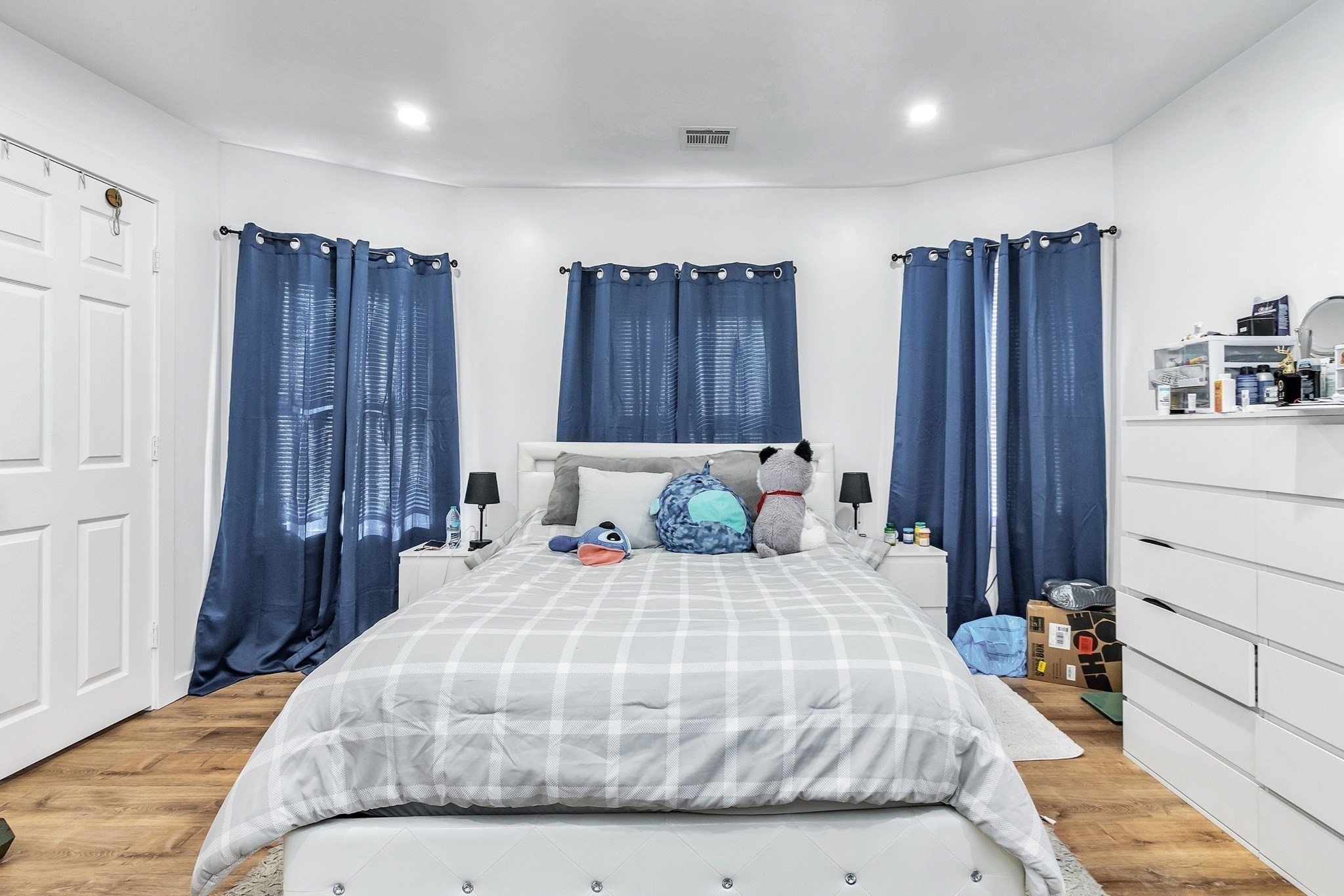 132 S Broadway, Lawrence, MA 01843 - Image 16