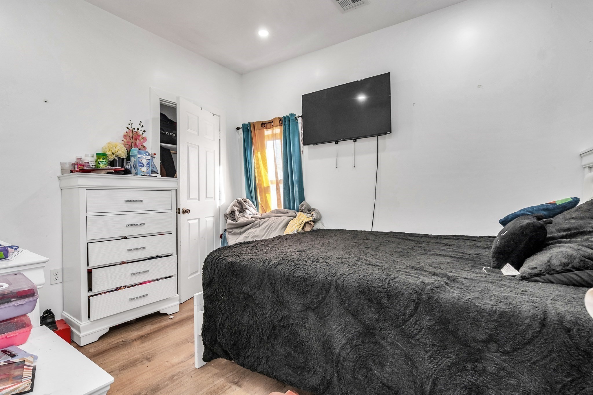 132 S Broadway, Lawrence, MA 01843 - Image 9