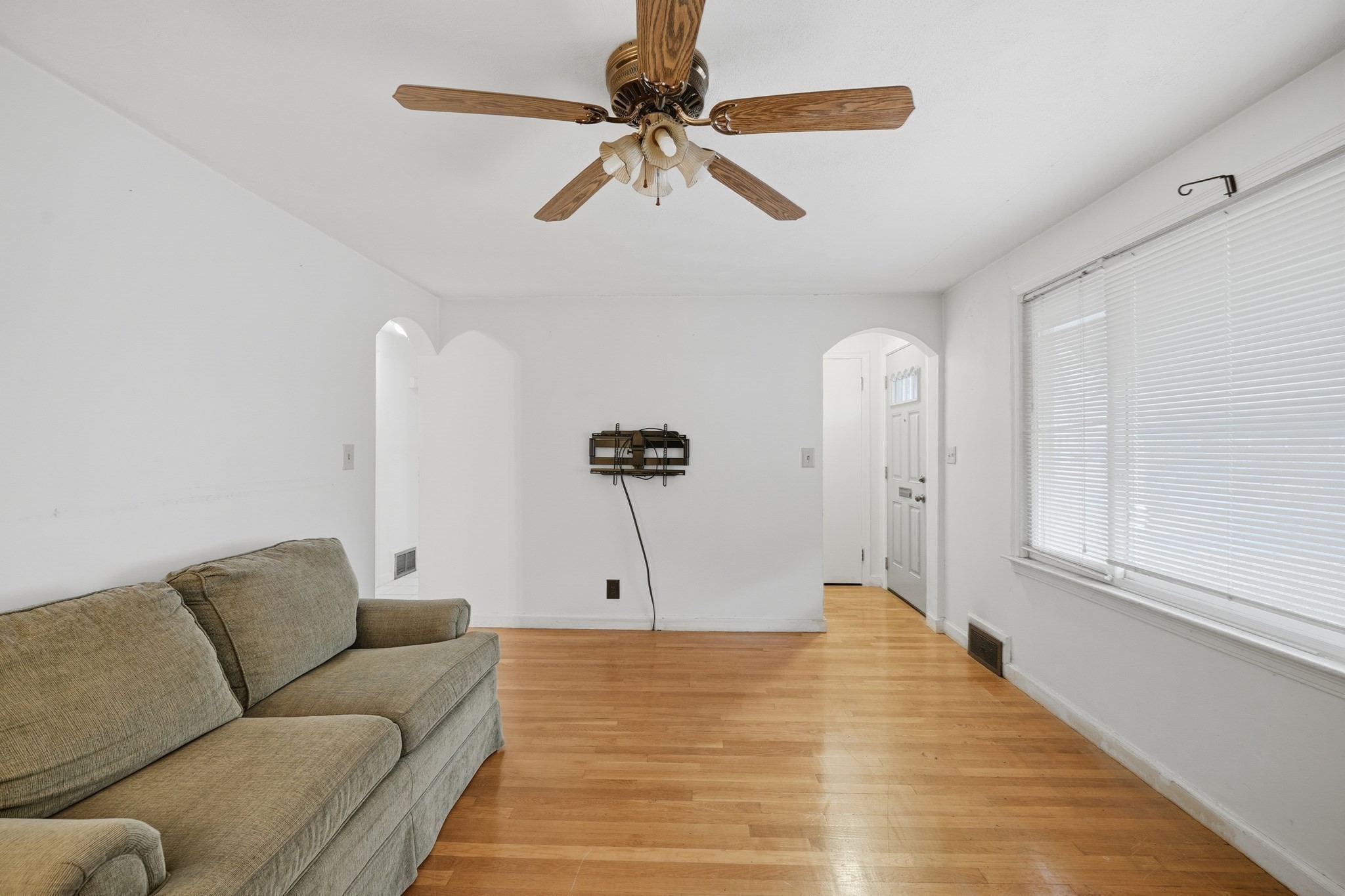 47 Holy Cross St., Springfield, MA 01104 - Image 12