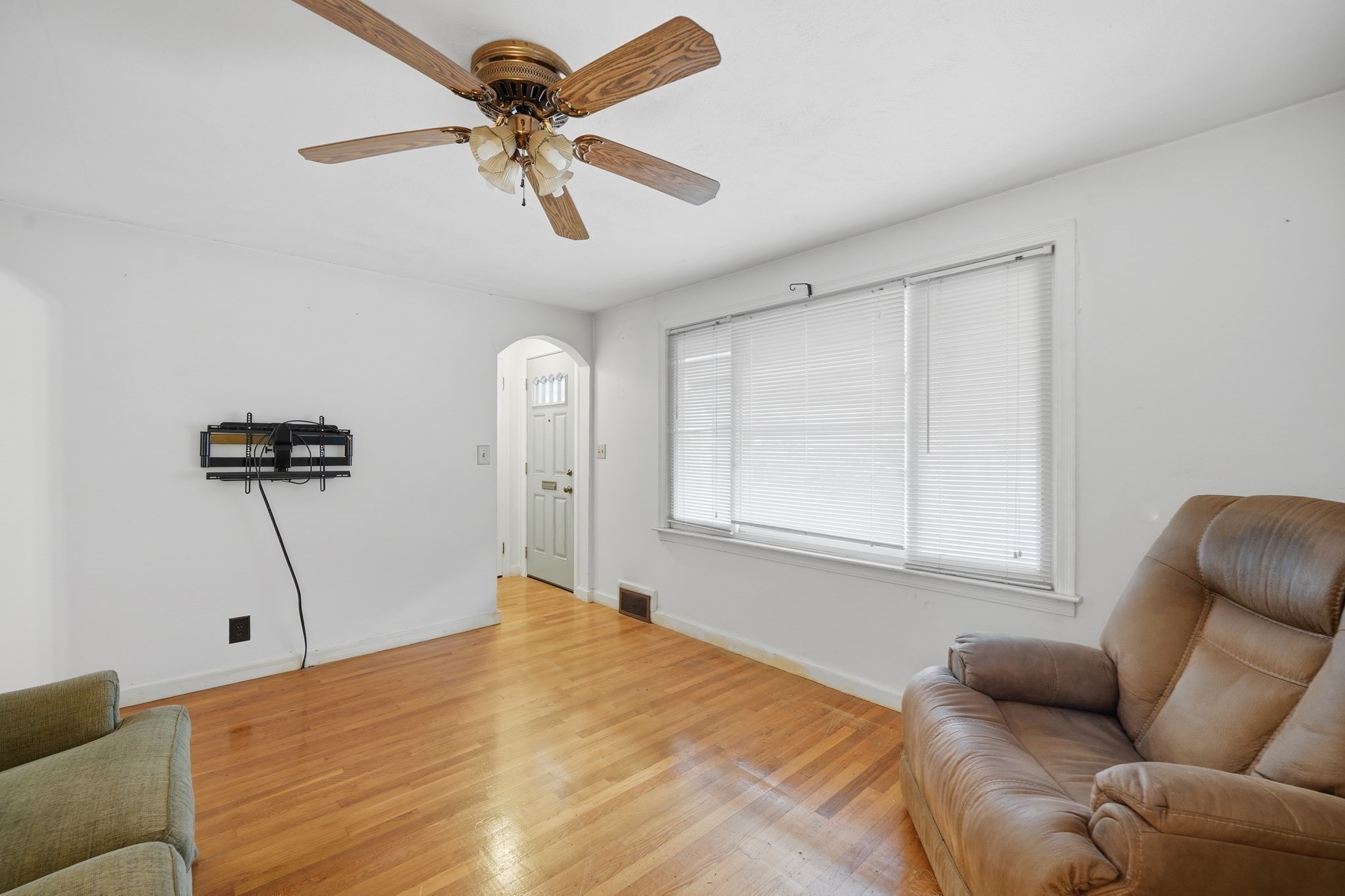 47 Holy Cross St., Springfield, MA 01104 - Image 13