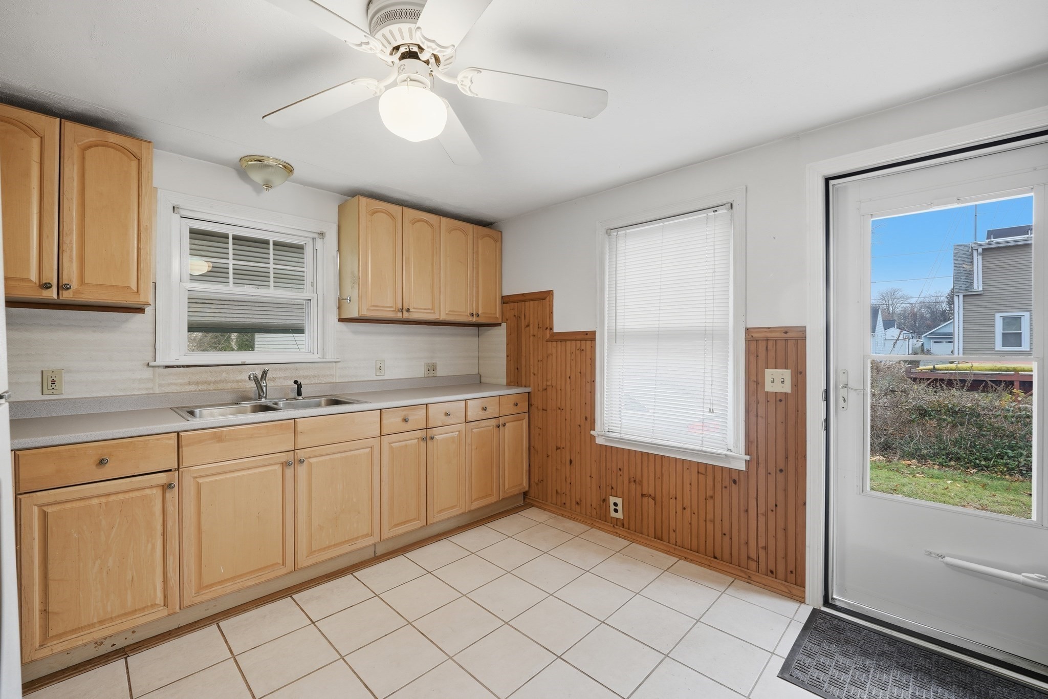 47 Holy Cross St., Springfield, MA 01104 - Image 8