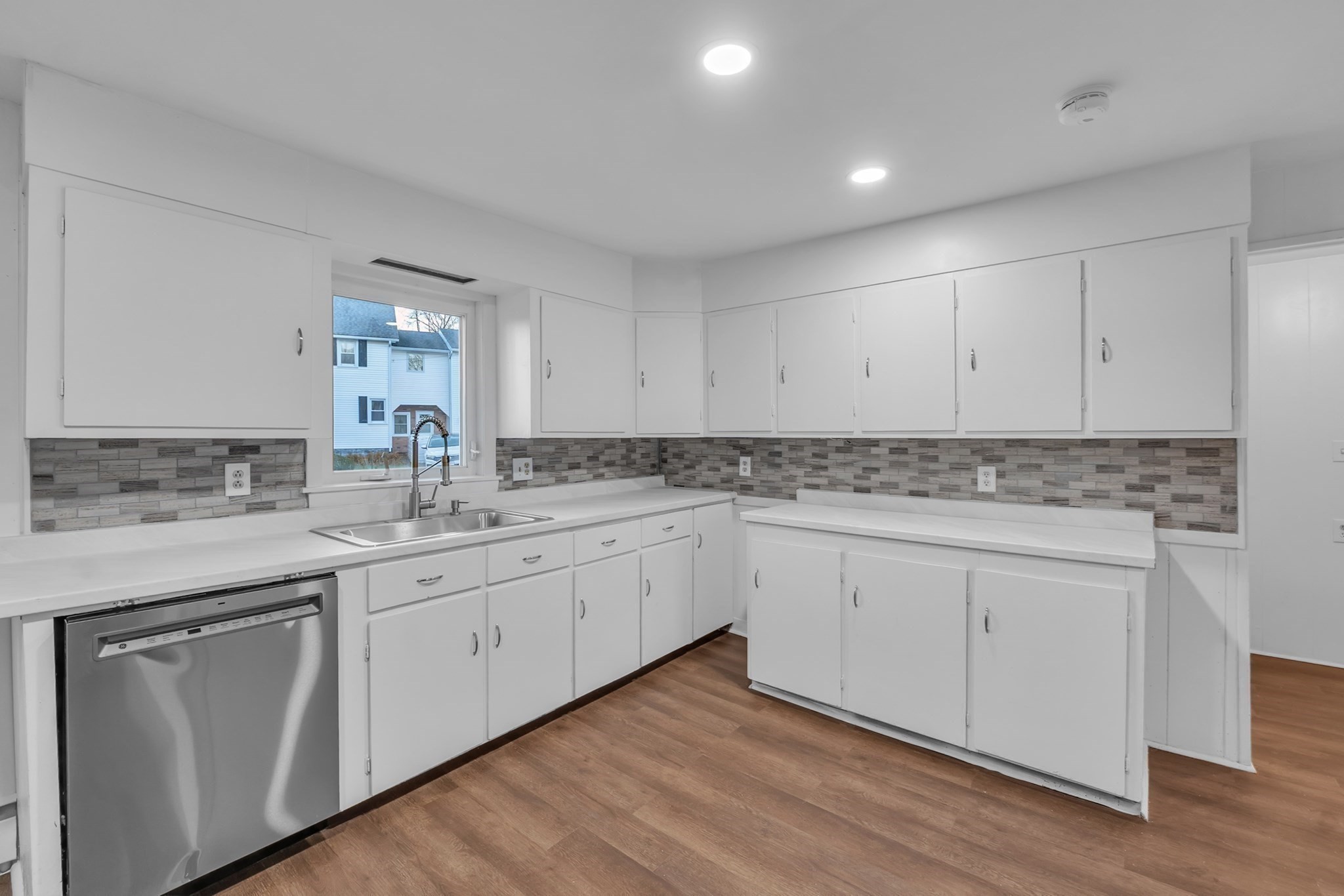 176 Boyce St, Auburn, MA 01501 - Image 7