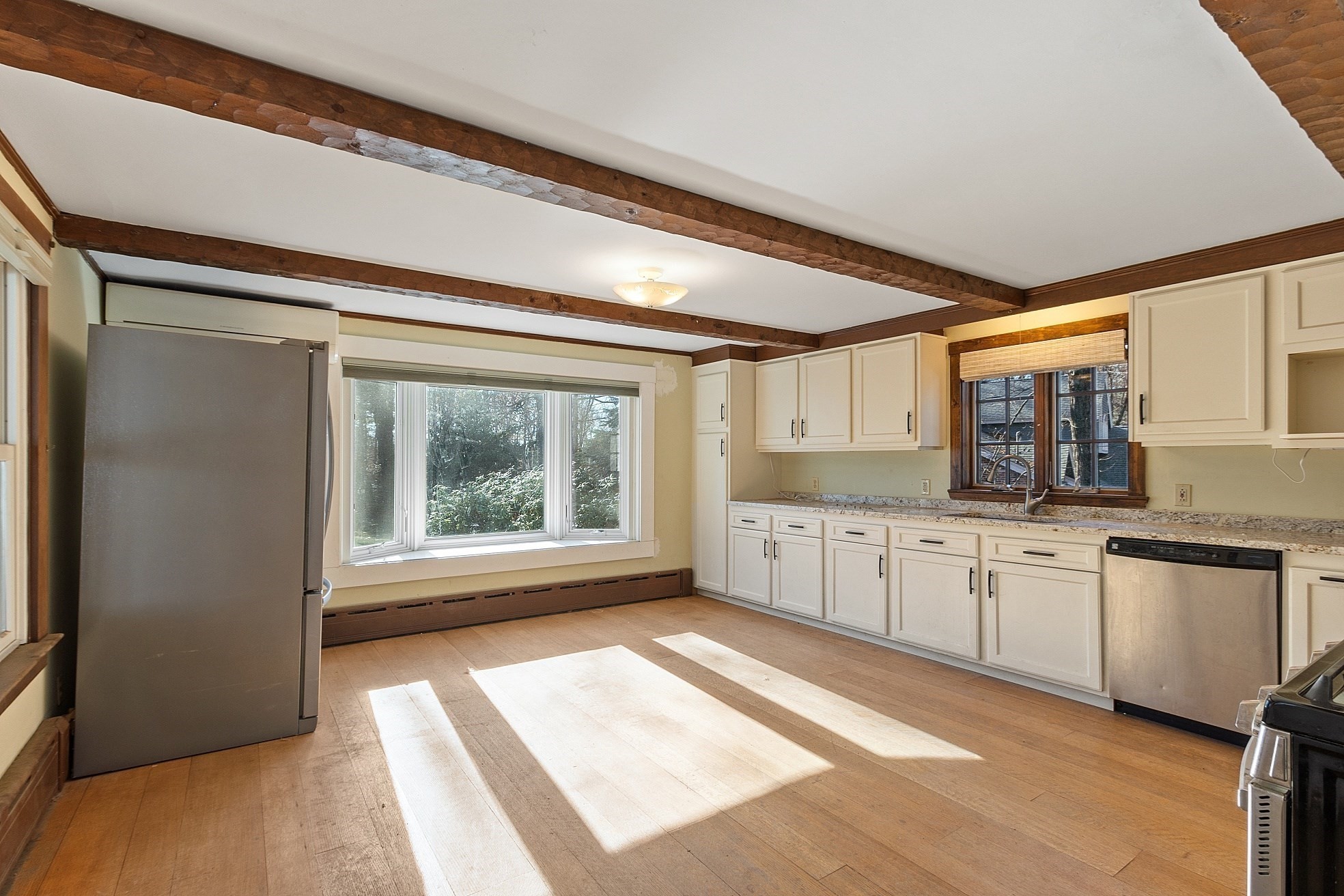 64 Chestnut St, Lunenburg, MA 01462 - Image 15