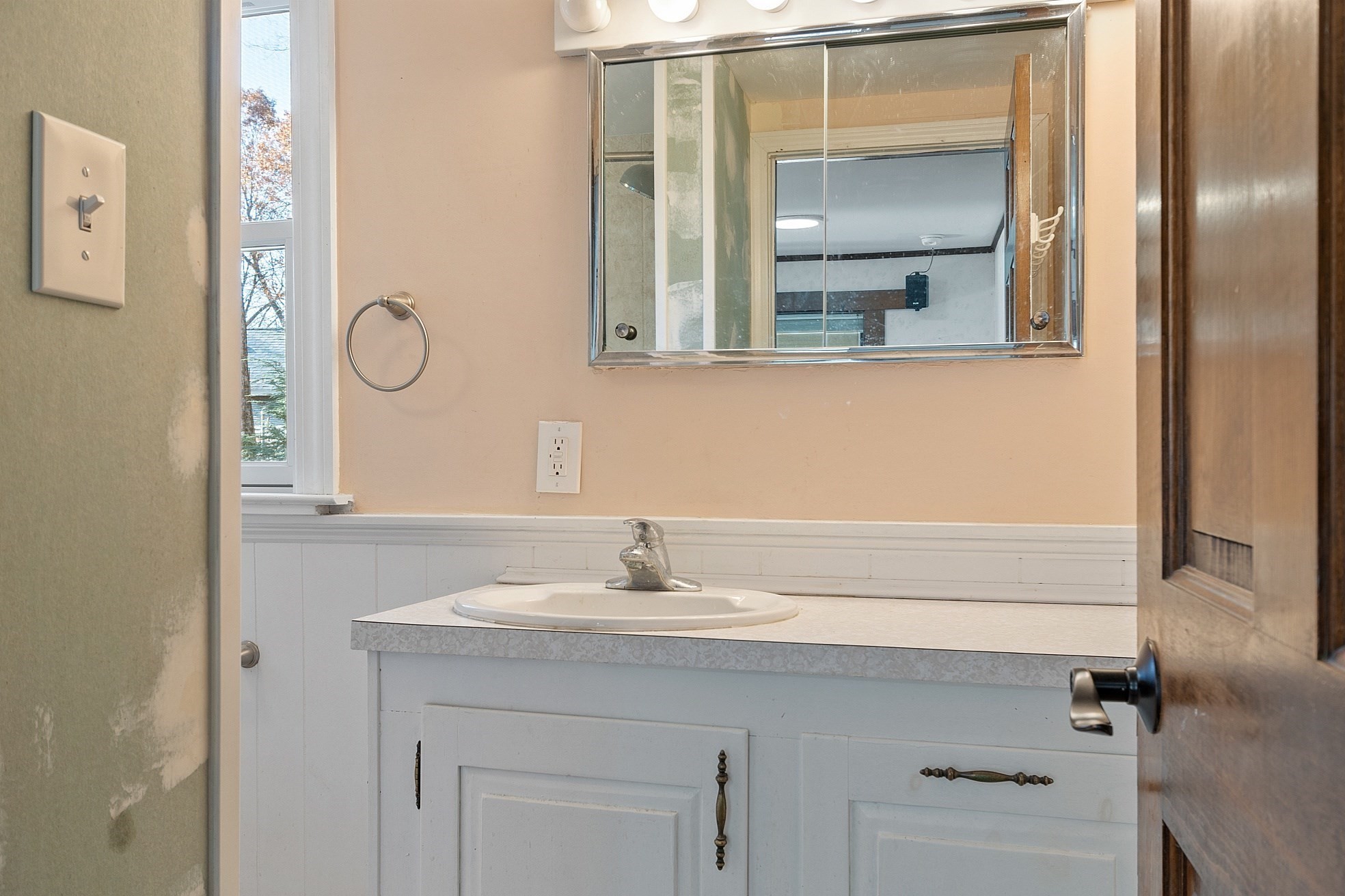 64 Chestnut St, Lunenburg, MA 01462 - Image 22