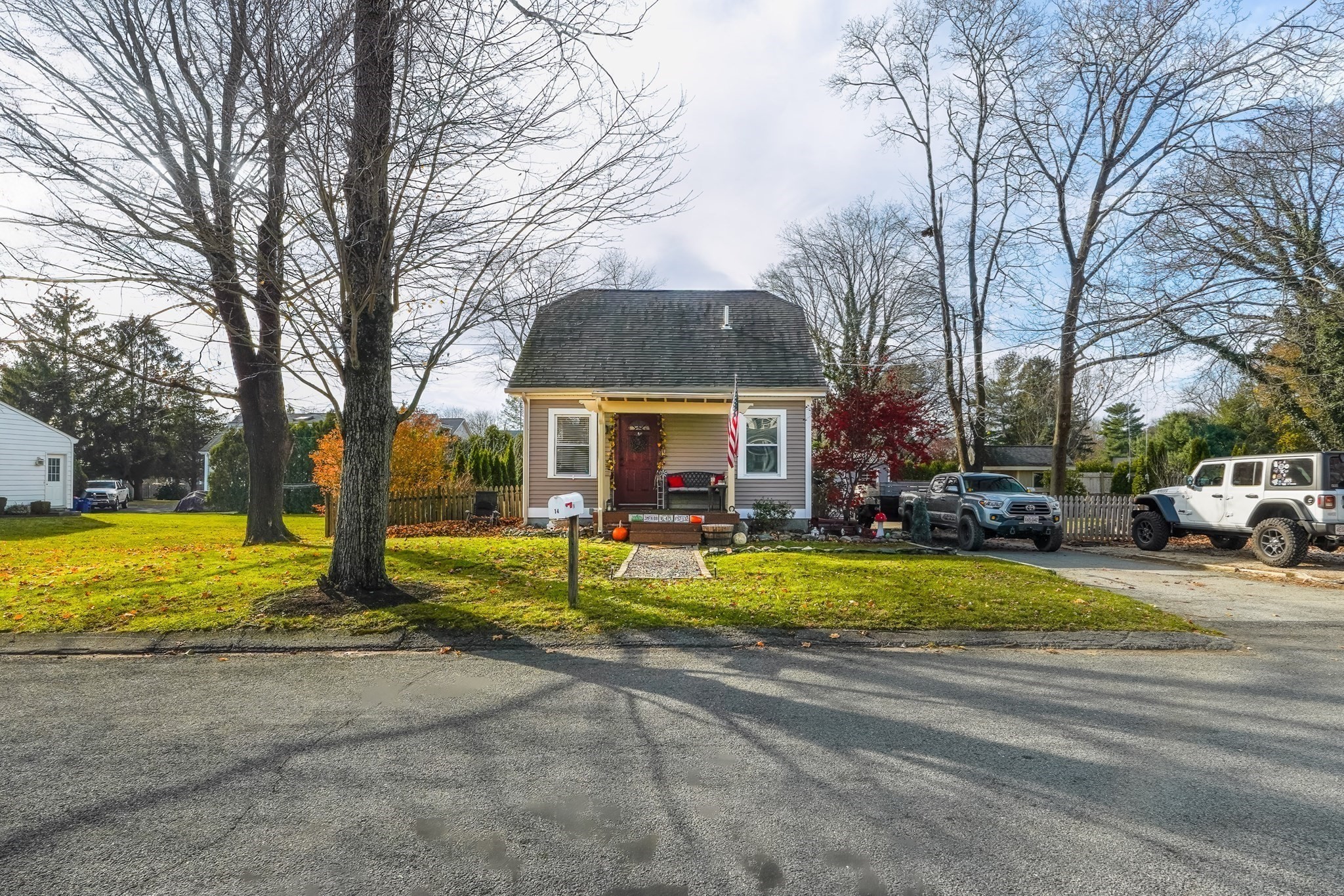 14 Field St, Seekonk, MA 02771 - Image 1