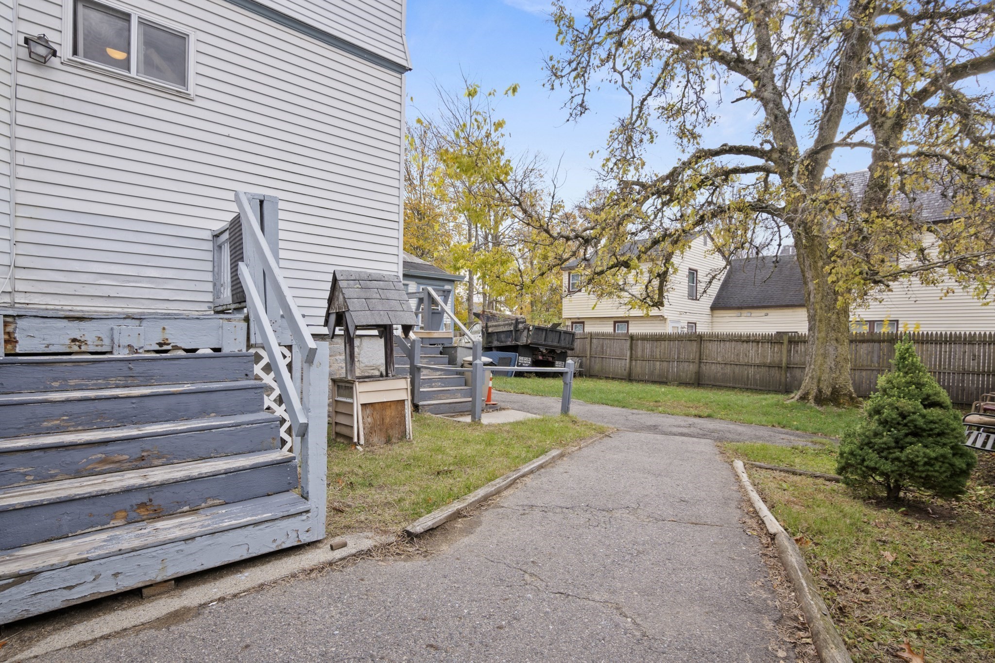 94 Princeton Boulevard, Lowell, MA 01851 - Image 31