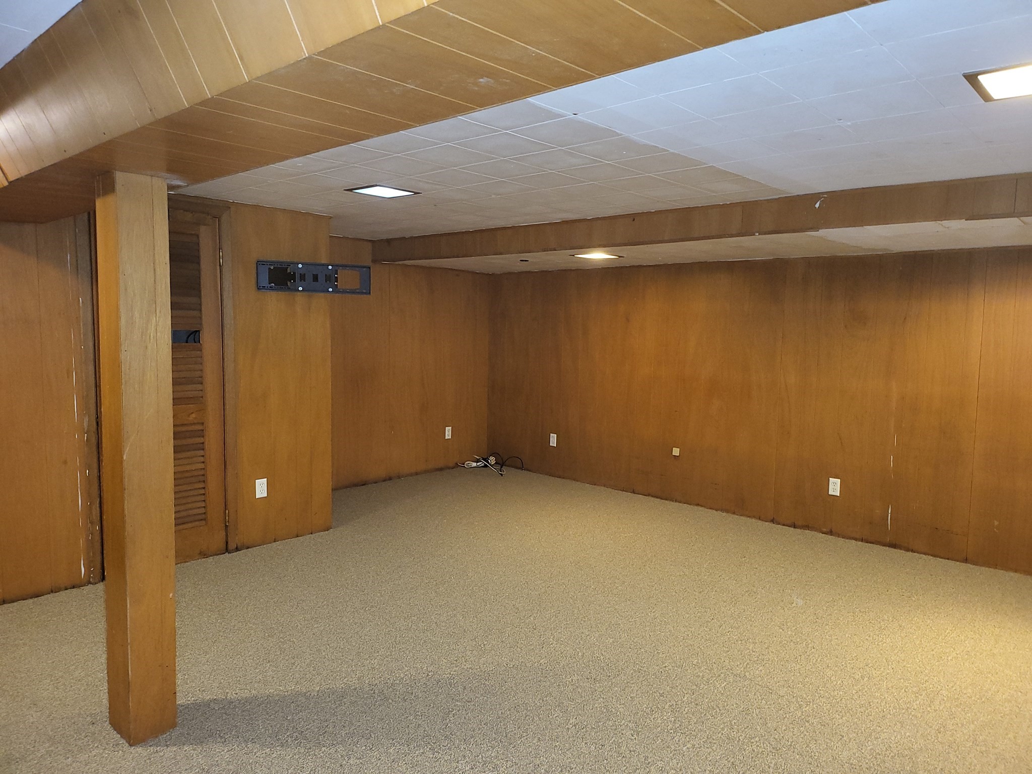 665 Parker St, Springfield, MA 01129 - Image 25