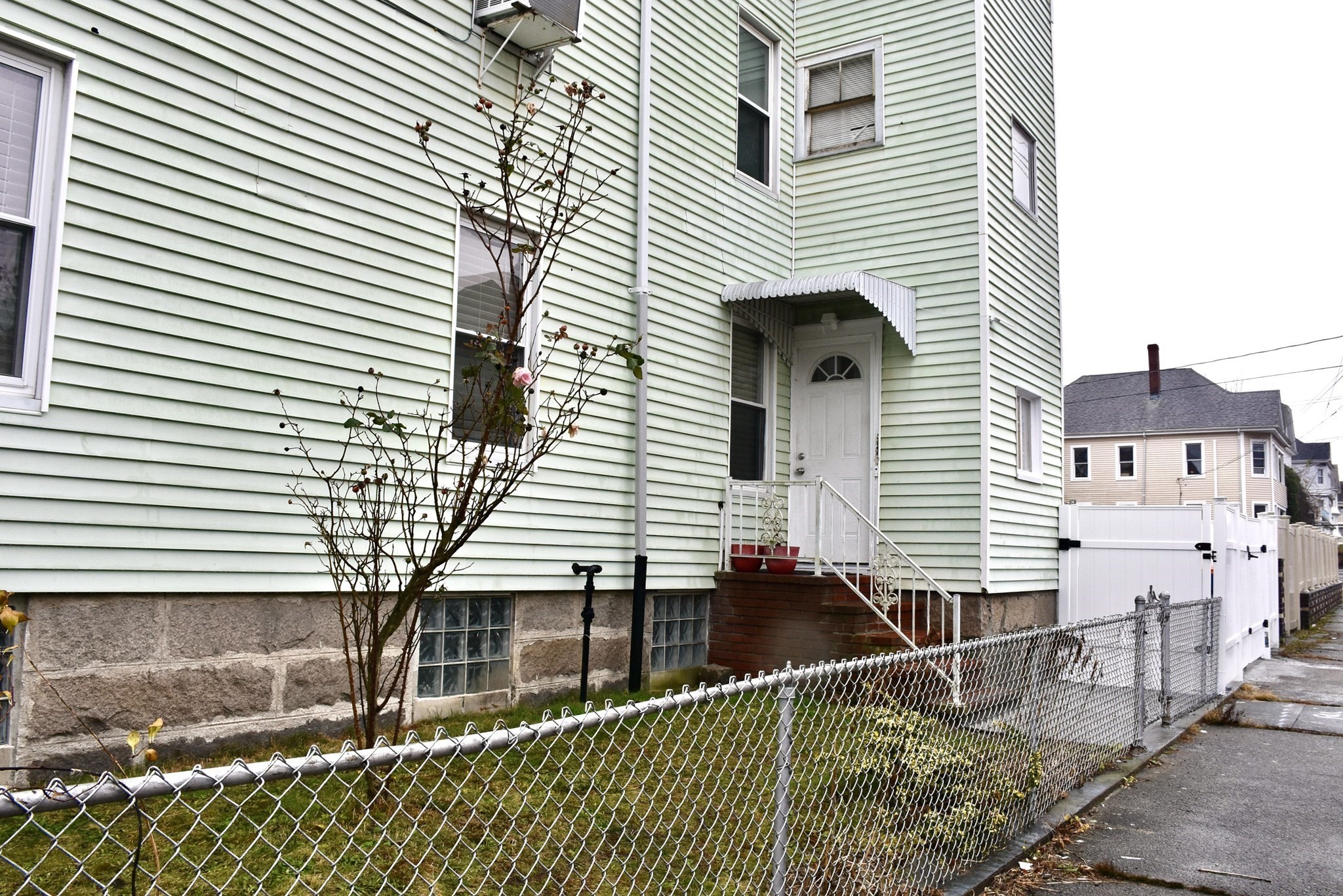 52 Swift St, New Bedford, MA 02740 - Image 3