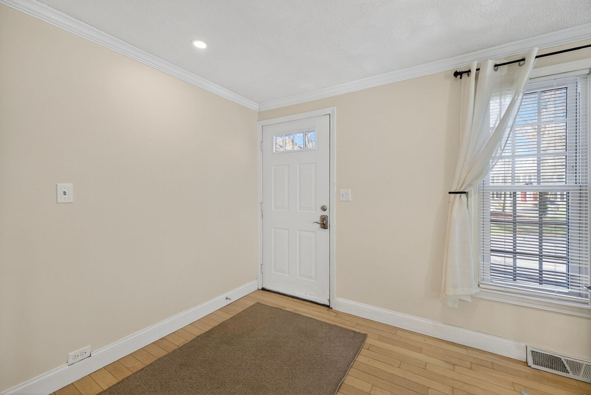 20 Woodland Dr Unit 330, Lowell, MA 01852 - Image 8