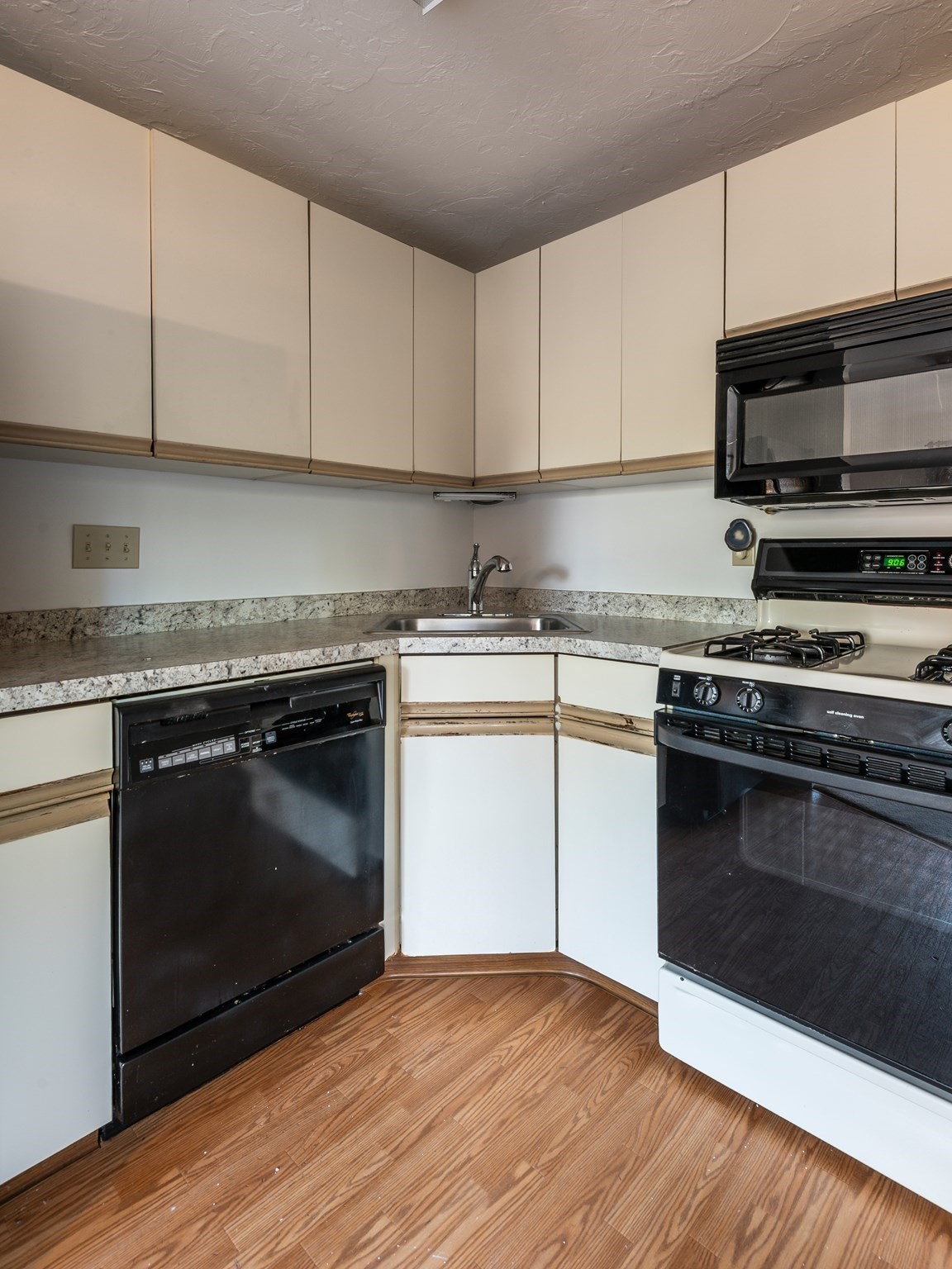 22 Treetop Park Unit 22, Westborough, MA 01581 - Image 11