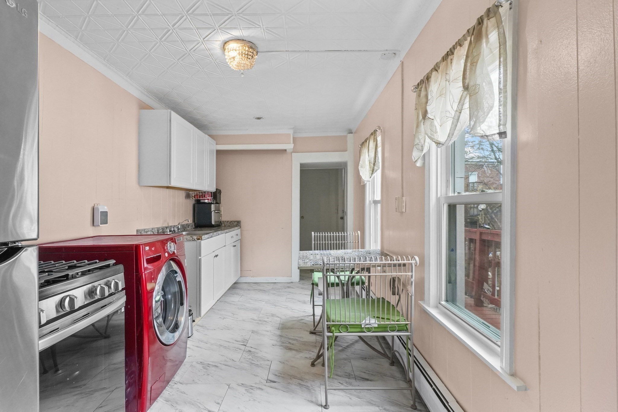 32 Orchard St, Lawrence, MA 01840 - Image 10