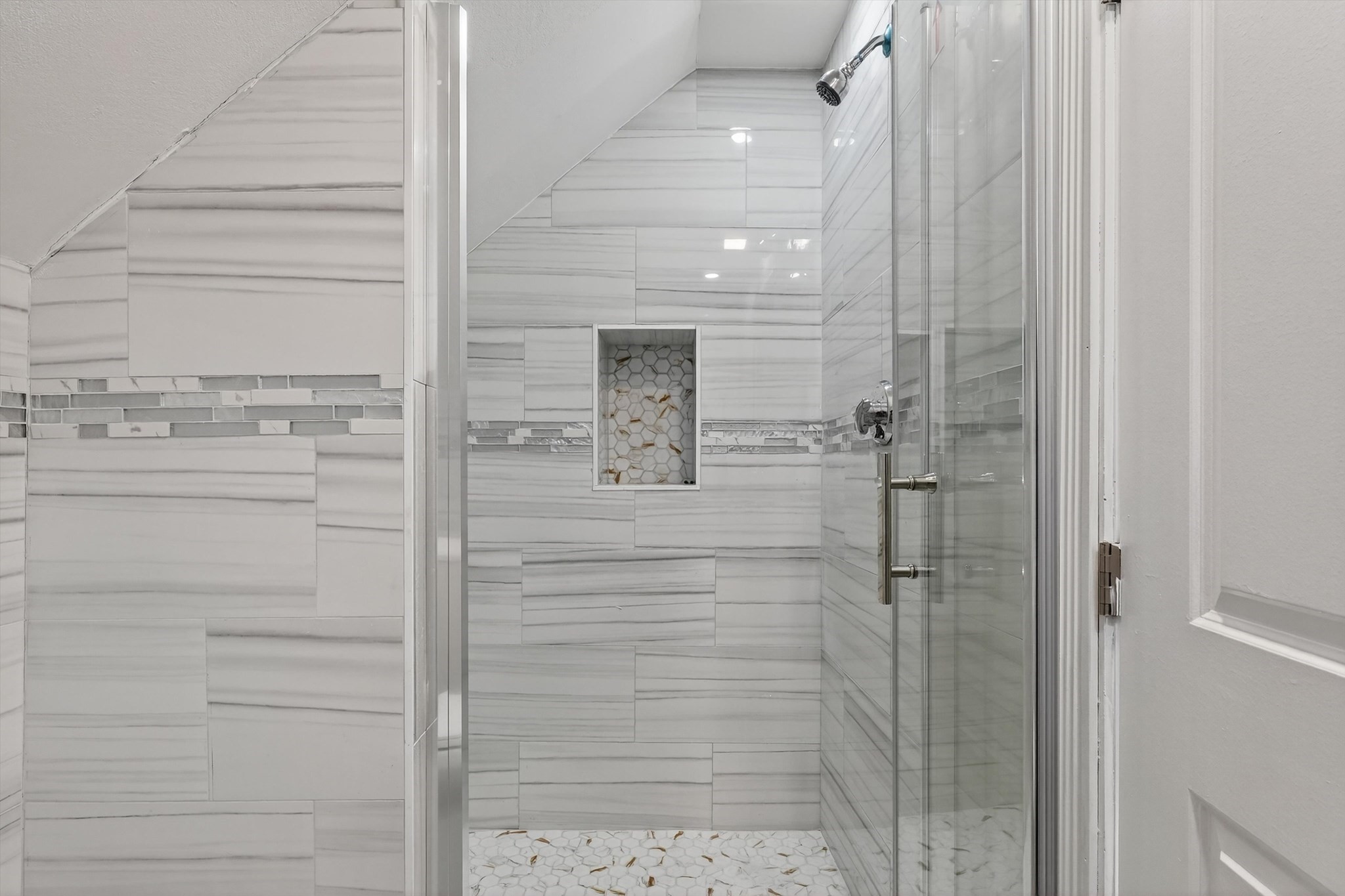 24 Railroad St, Methuen, MA 01844 - Image 28