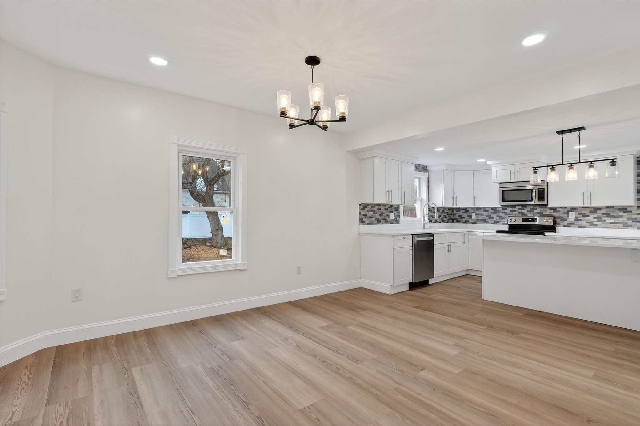 24 Railroad St, Methuen, MA 01844 - Image 5