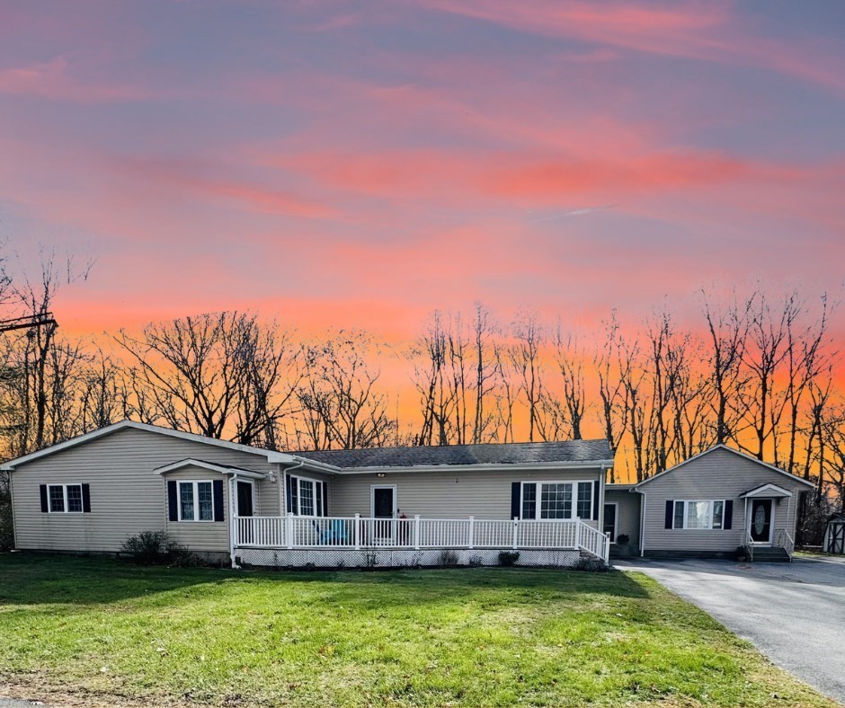 9 Register Ave, Westport, MA 02790