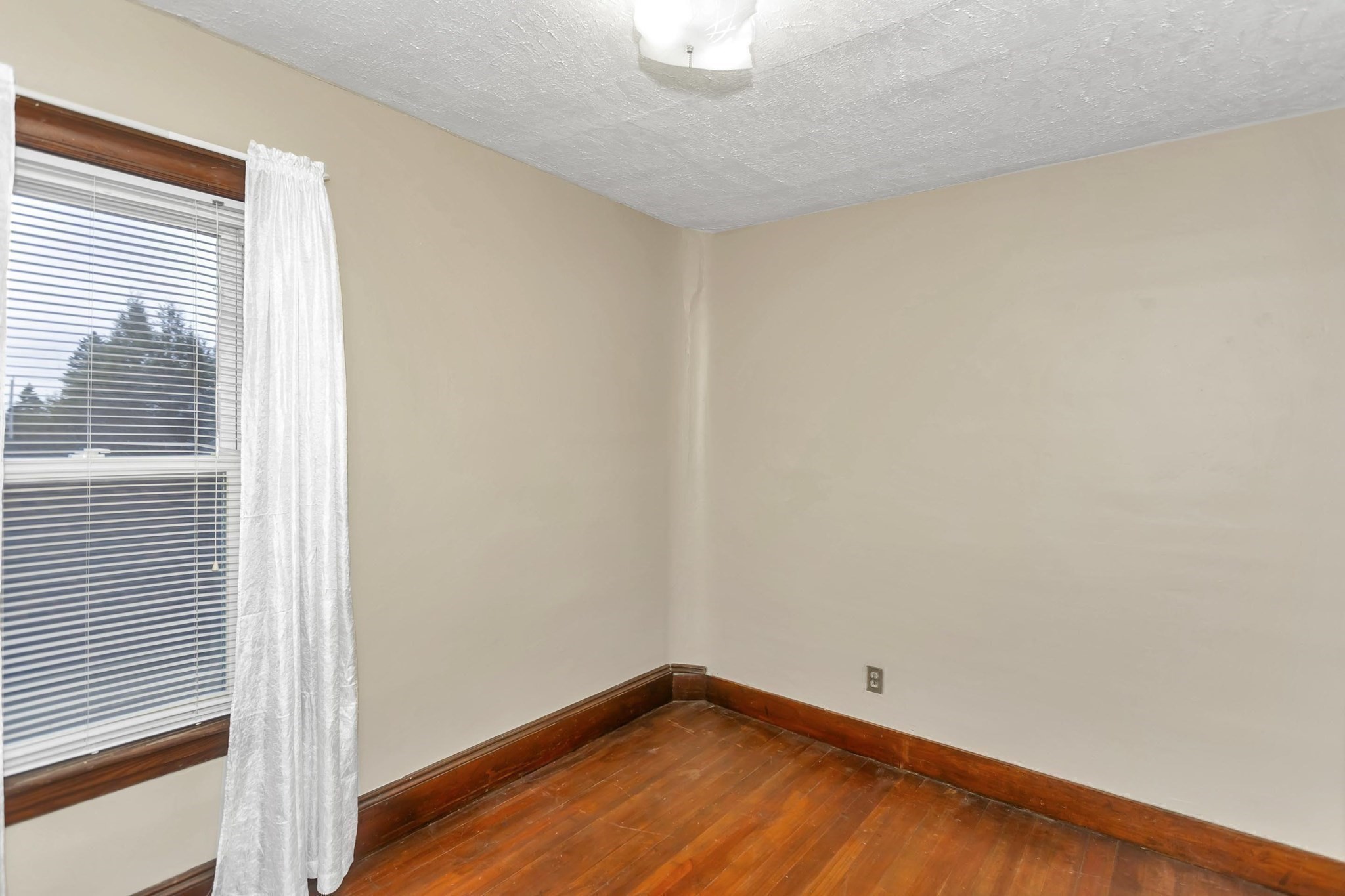 231 Wheatland Ave, Chicopee, MA 01020 - Image 27