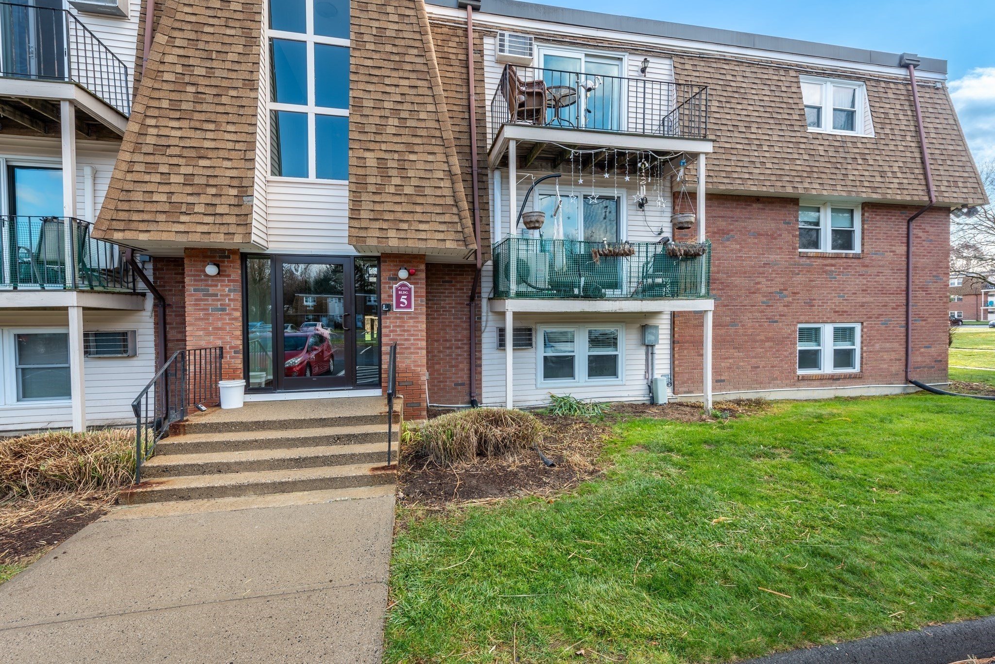 80 Damon Rd Unit 5104, Northampton, MA 01060 - Image 1